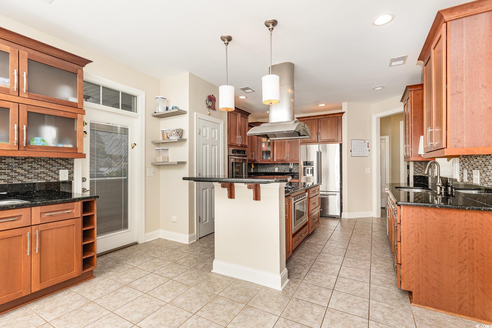 3564 Brampton Dr. Property Photo 12
