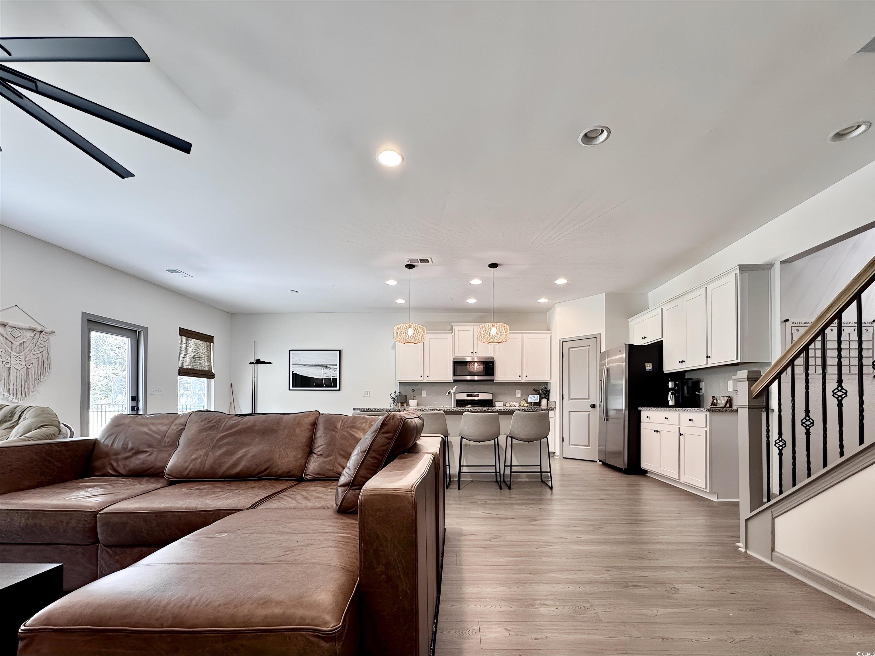 2858 Ellesmere Circle Property Photo 6