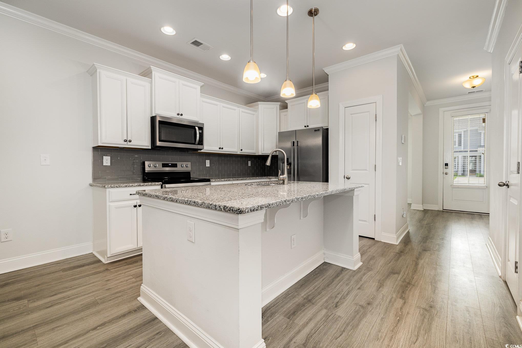 2409 Thoroughfare Dr. Property Photo 11