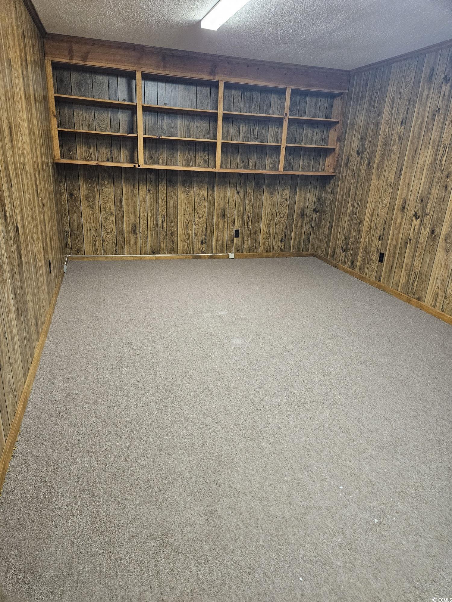 907 Kemper St. Property Photo 3
