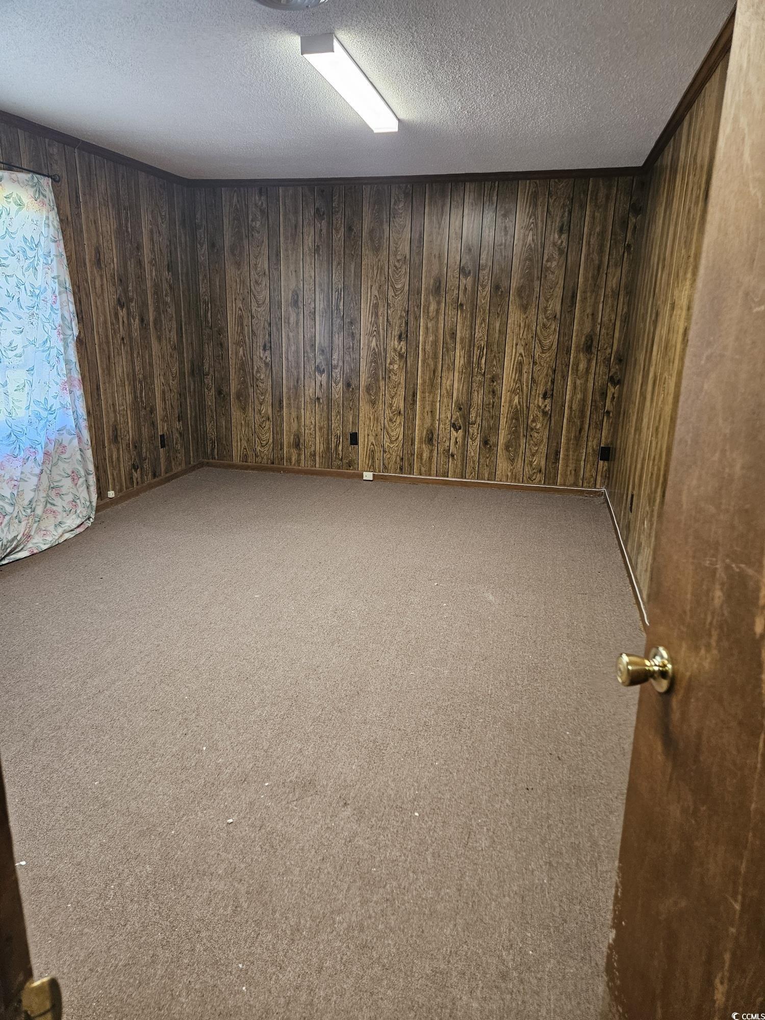 907 Kemper St. Property Photo 4