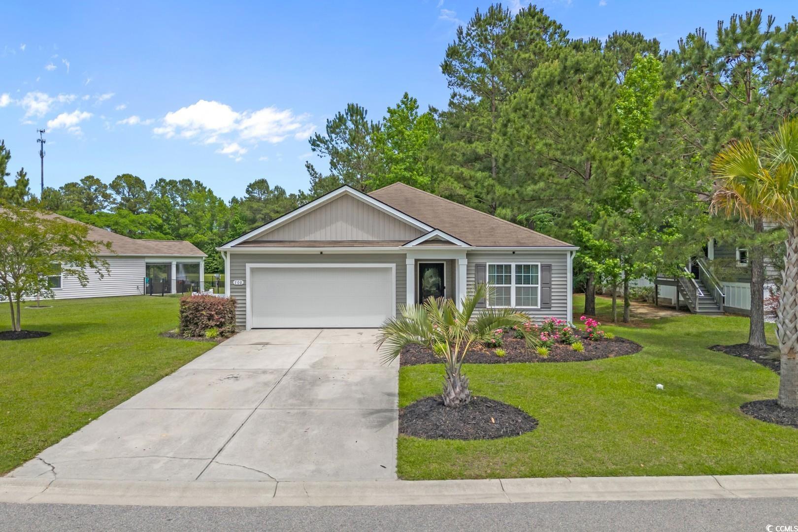 100 Oak Leaf Dr. Property Photo