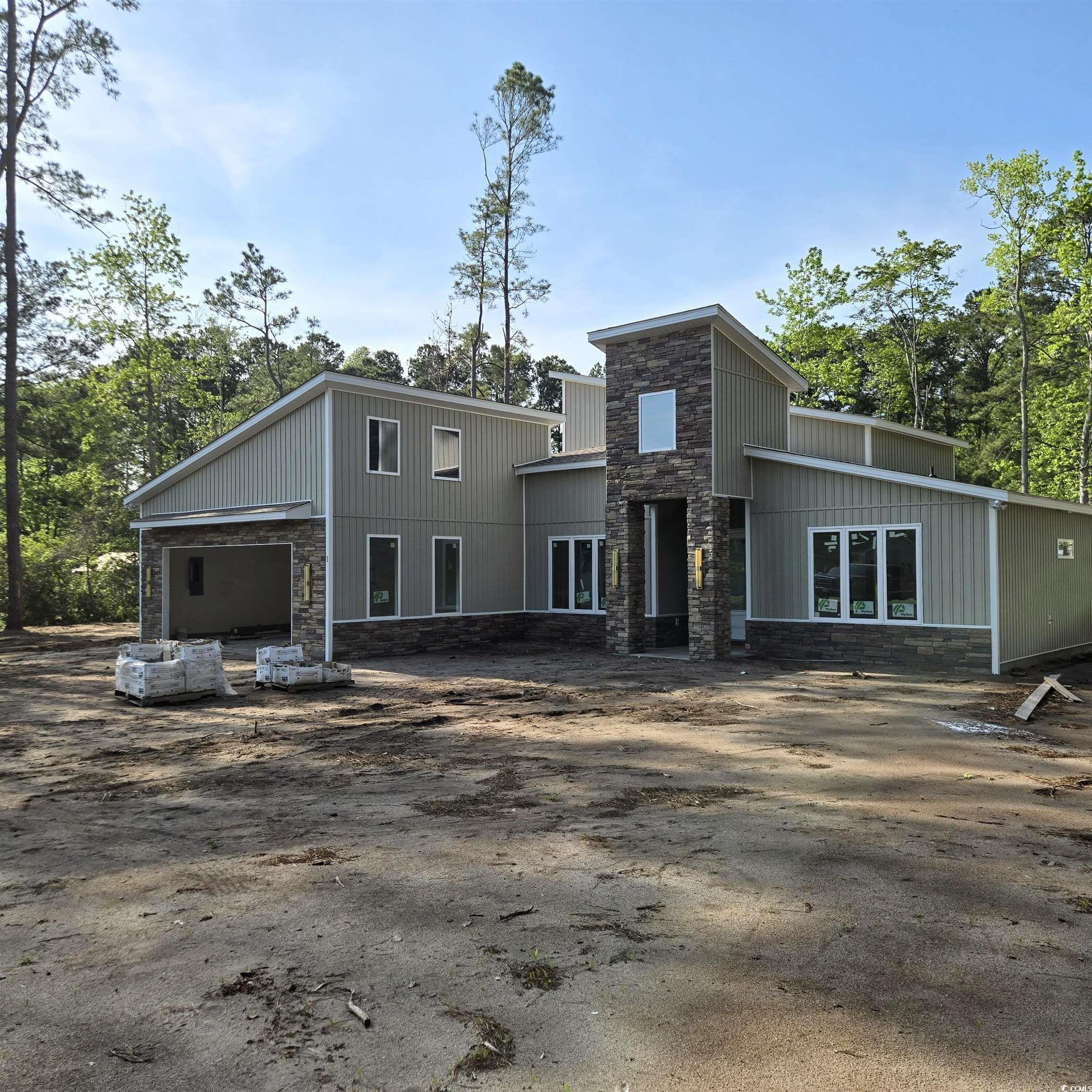 1028 Colette Ct Property Photo