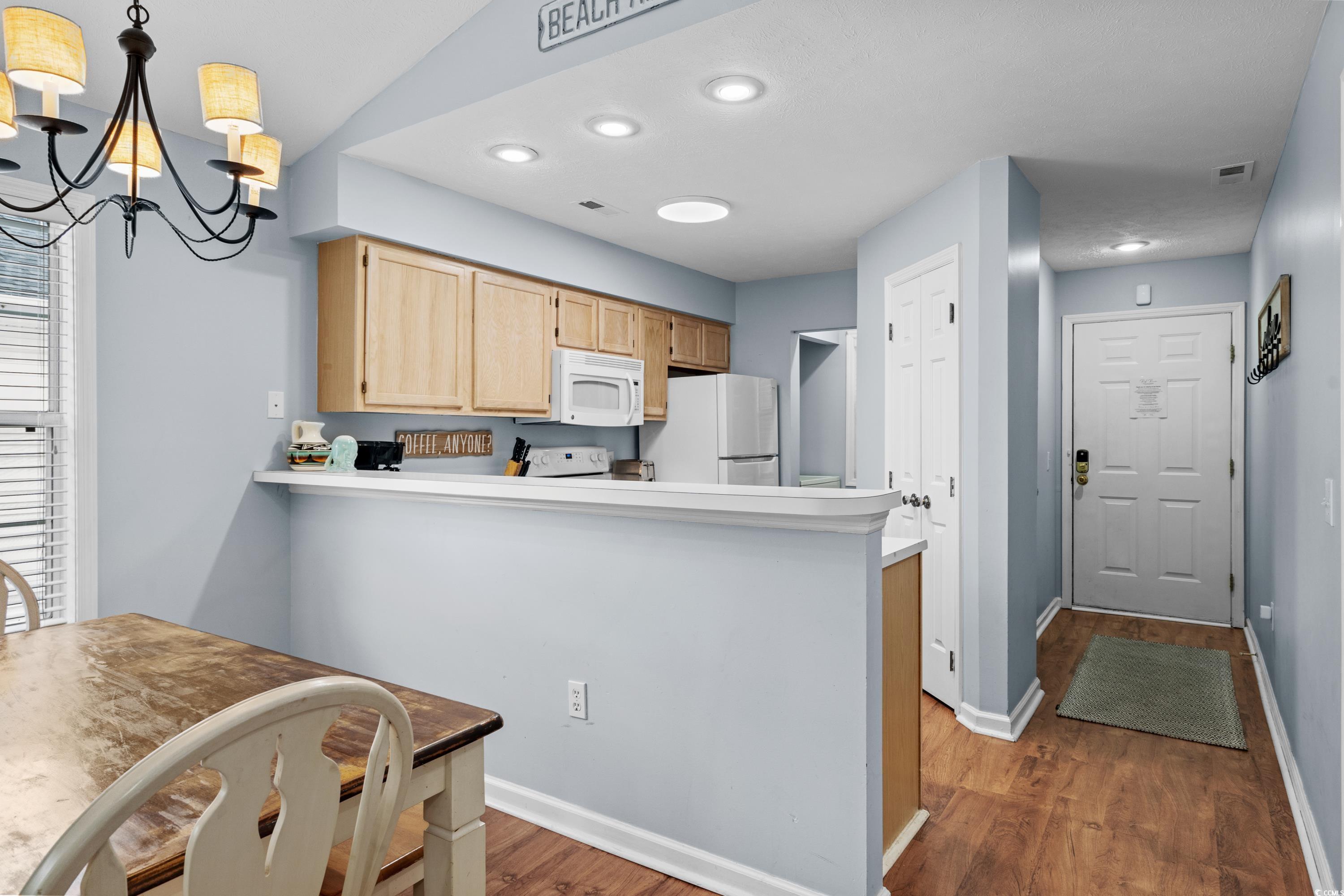 453 Red River Ct. Property Photo 6