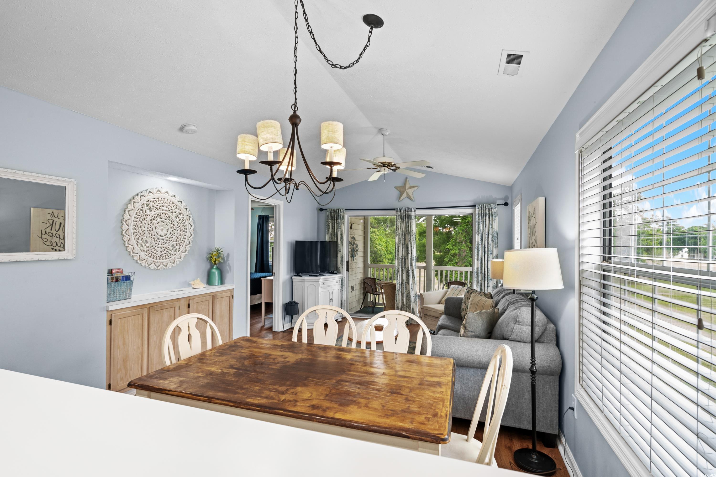 453 Red River Ct. Property Photo 14