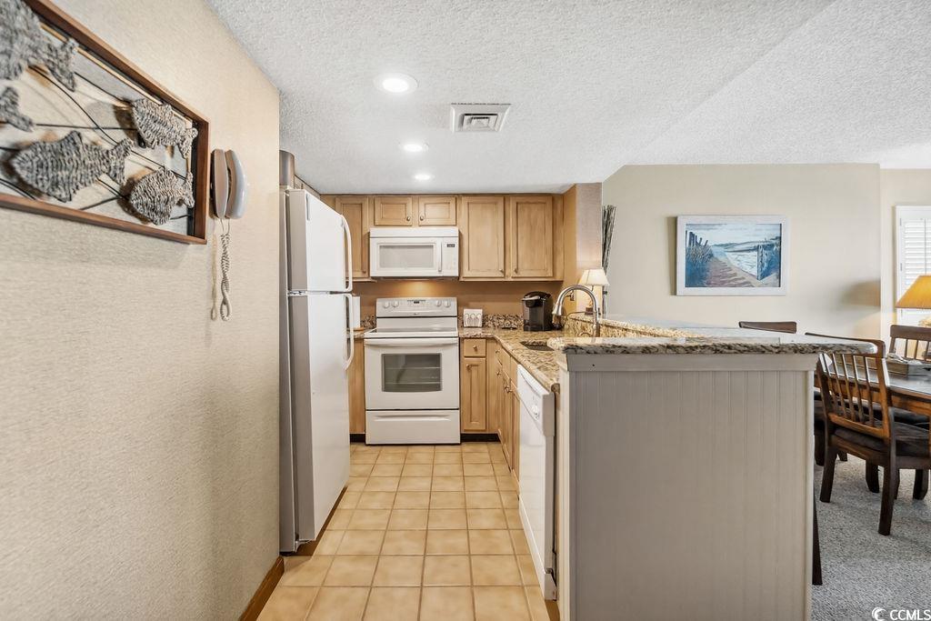 200 76th Ave. N Property Photo 3