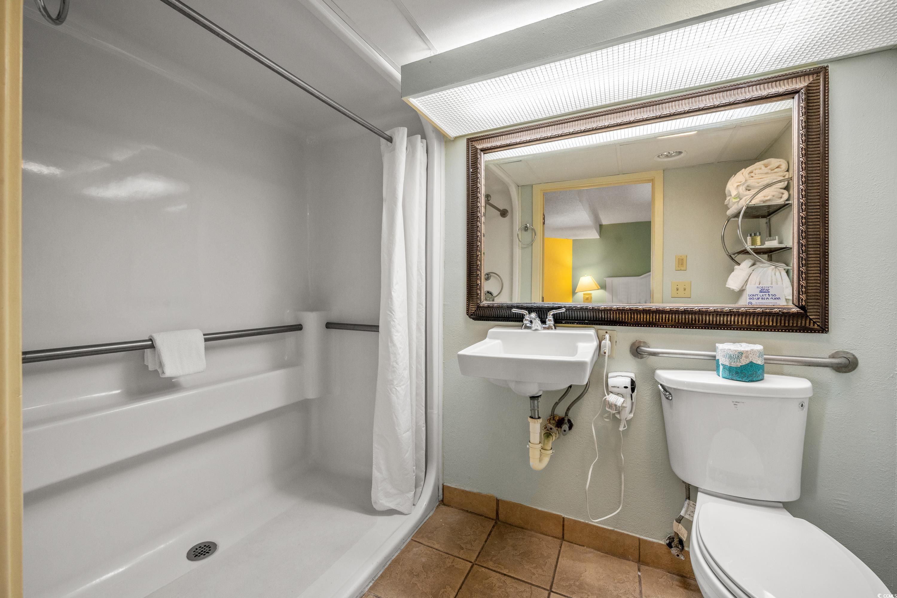 6804 N Ocean Blvd. Property Photo 10