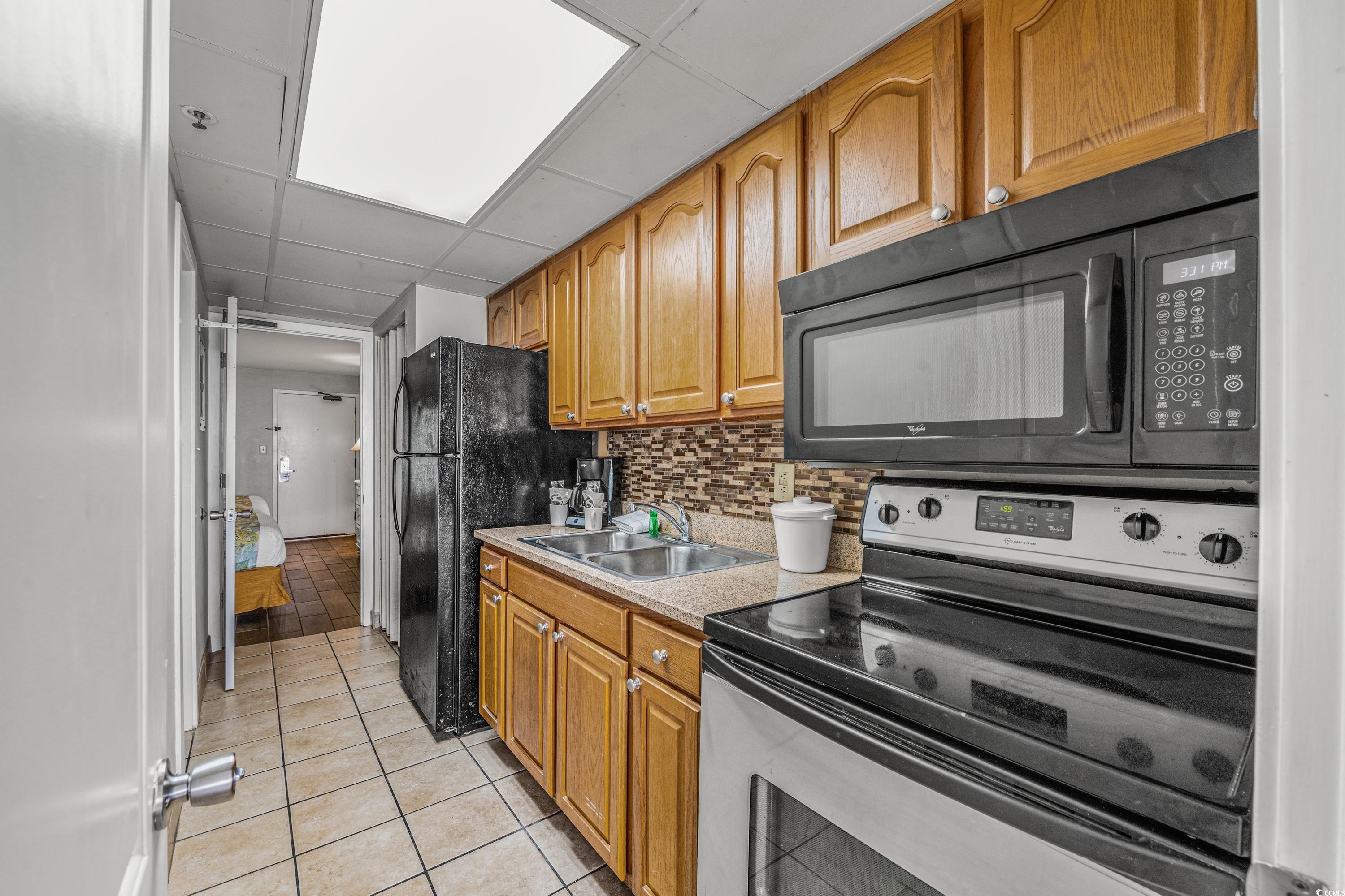 6804 N Ocean Blvd. Property Photo 10