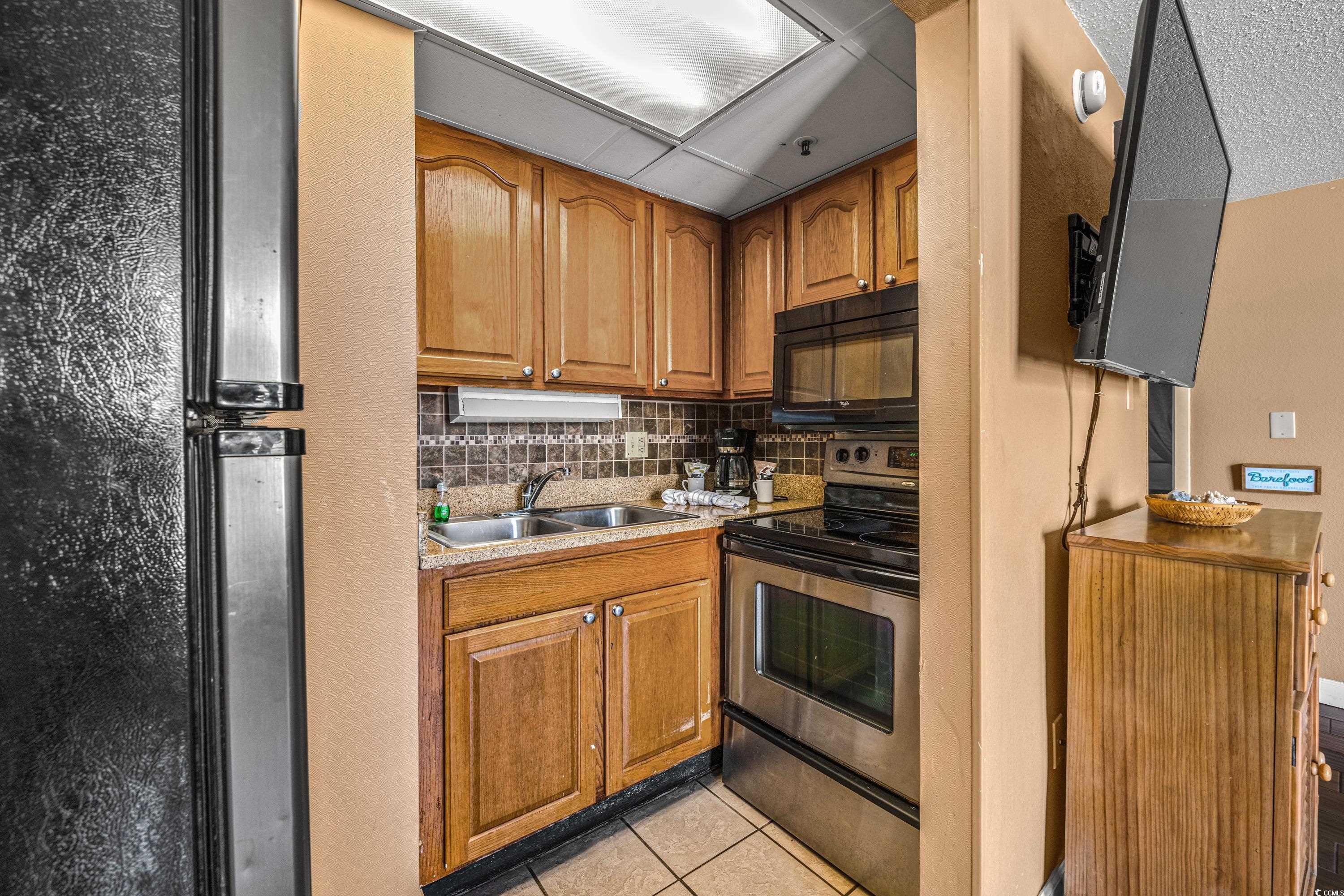 6804 N Ocean Blvd. Property Photo 9