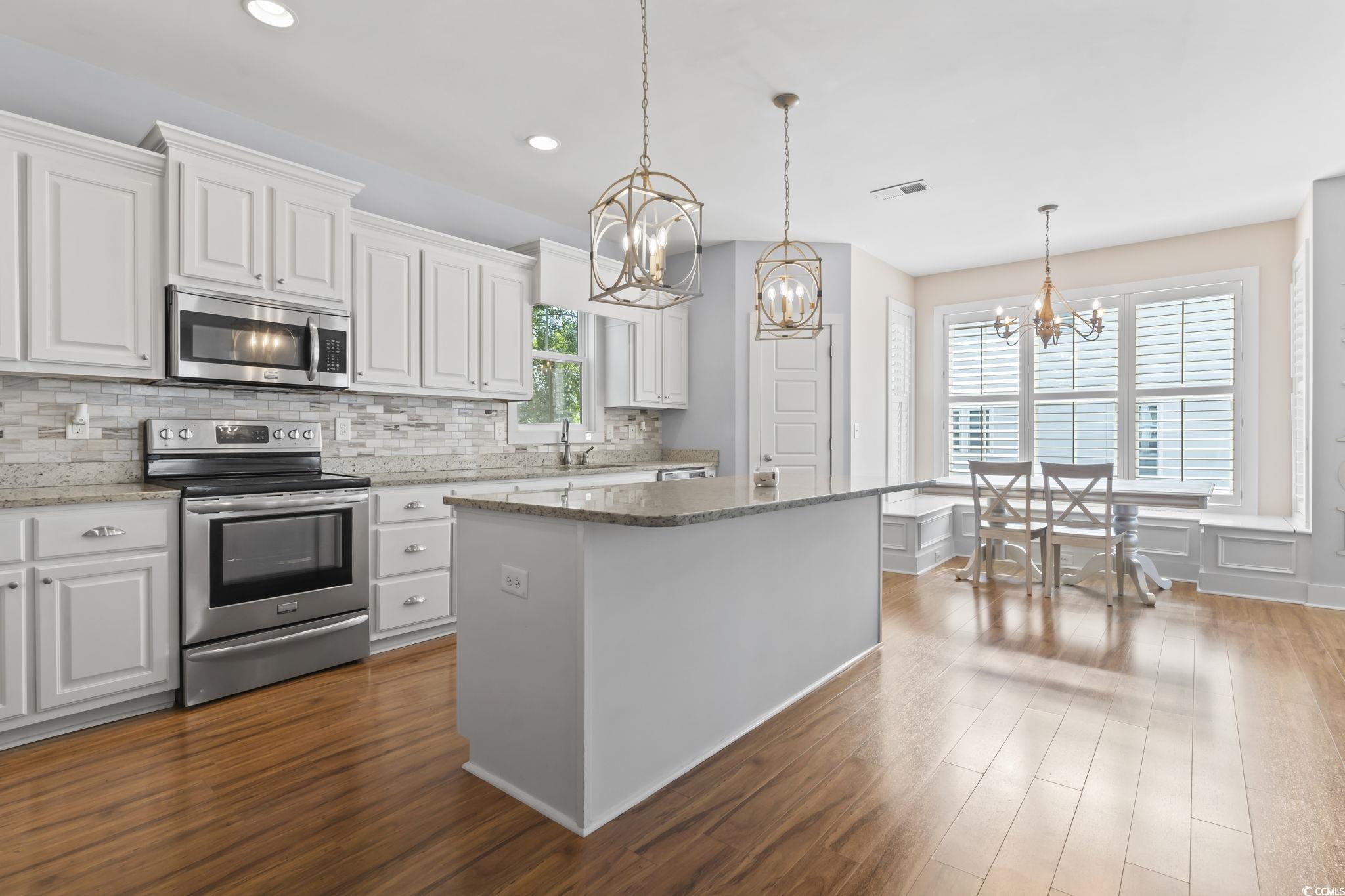 18 Coastal Breeze Trail Property Photo 4