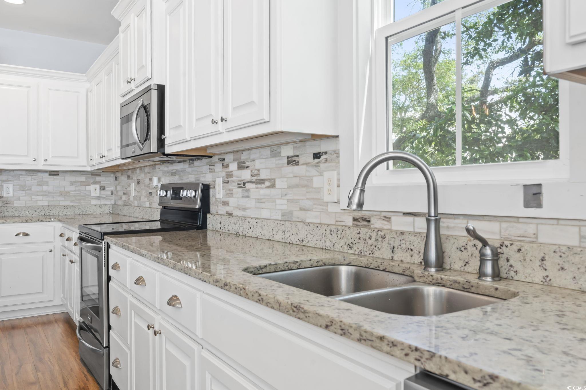 18 Coastal Breeze Trail Property Photo 5