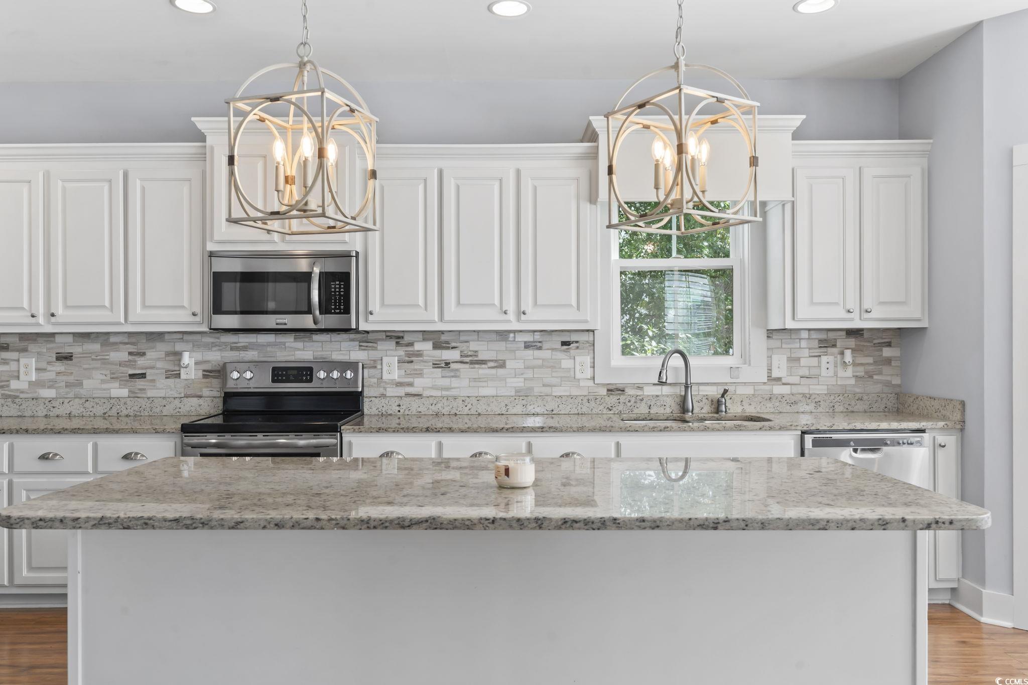 18 Coastal Breeze Trail Property Photo 9