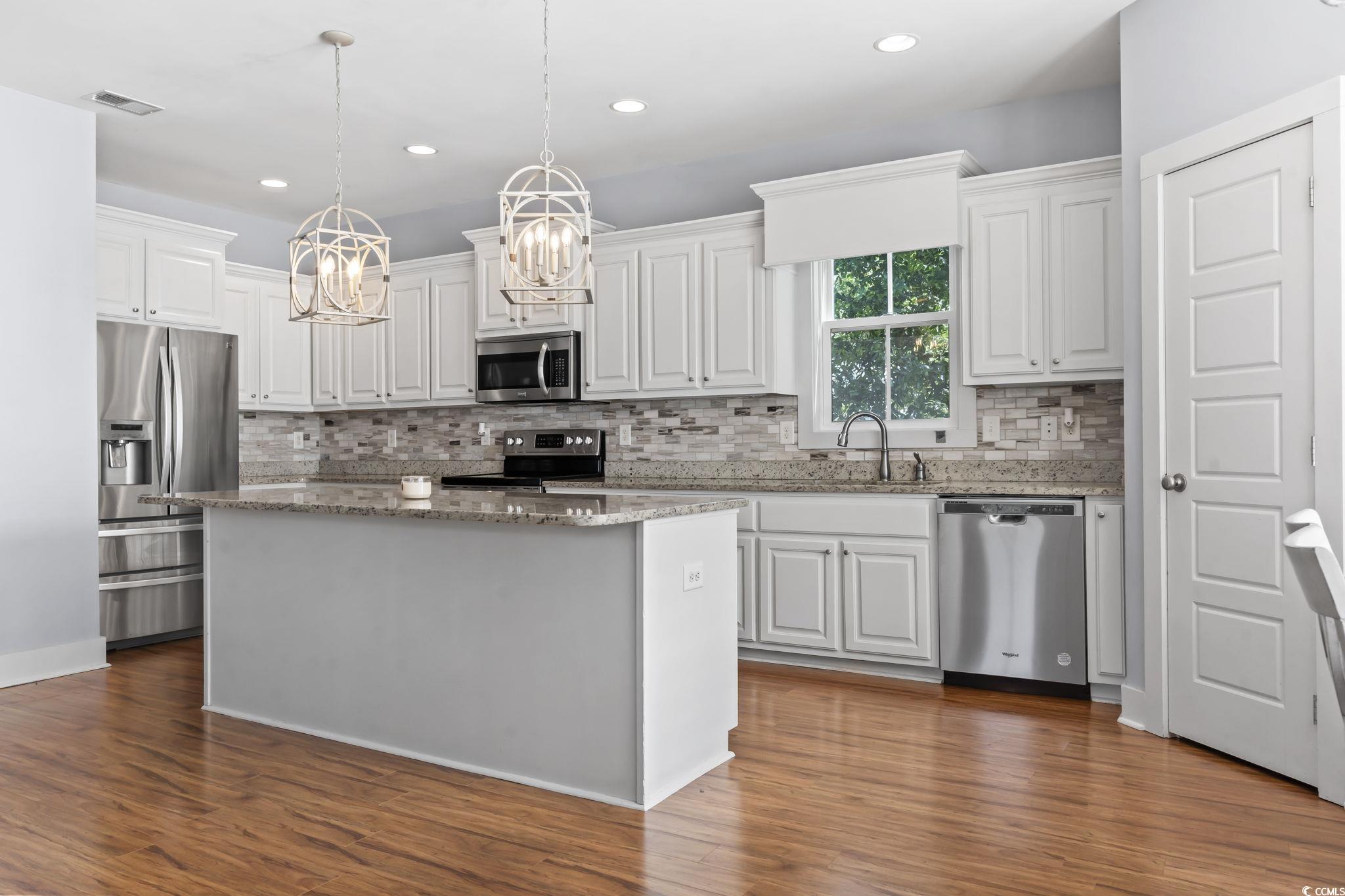 18 Coastal Breeze Trail Property Photo 10