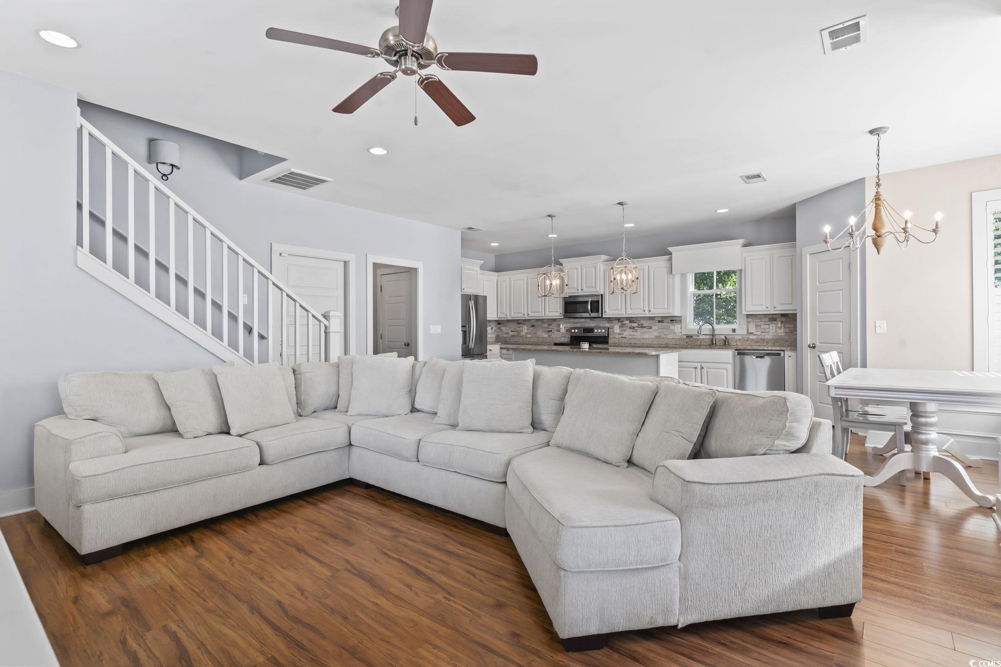 18 Coastal Breeze Trail Property Photo 11
