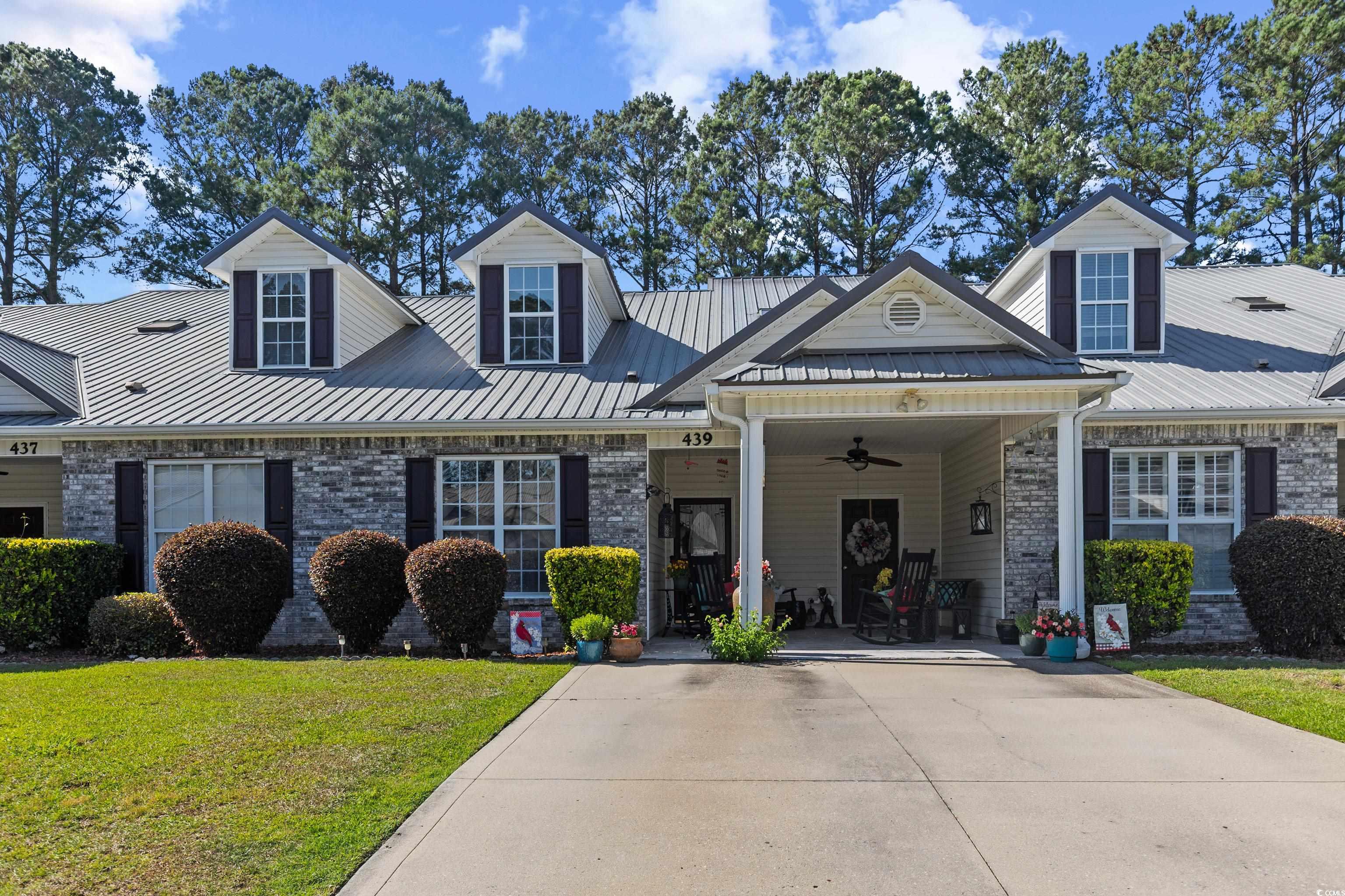 439 Colonial Trace Dr. Property Photo 1