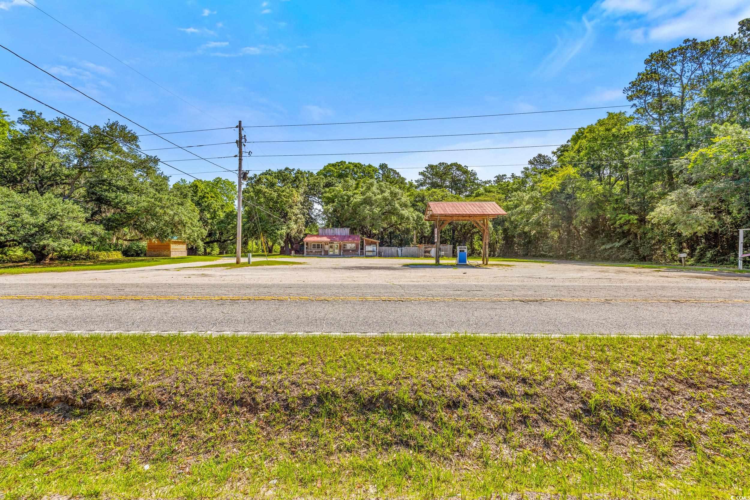 7113 South Island Rd. Property Photo 3