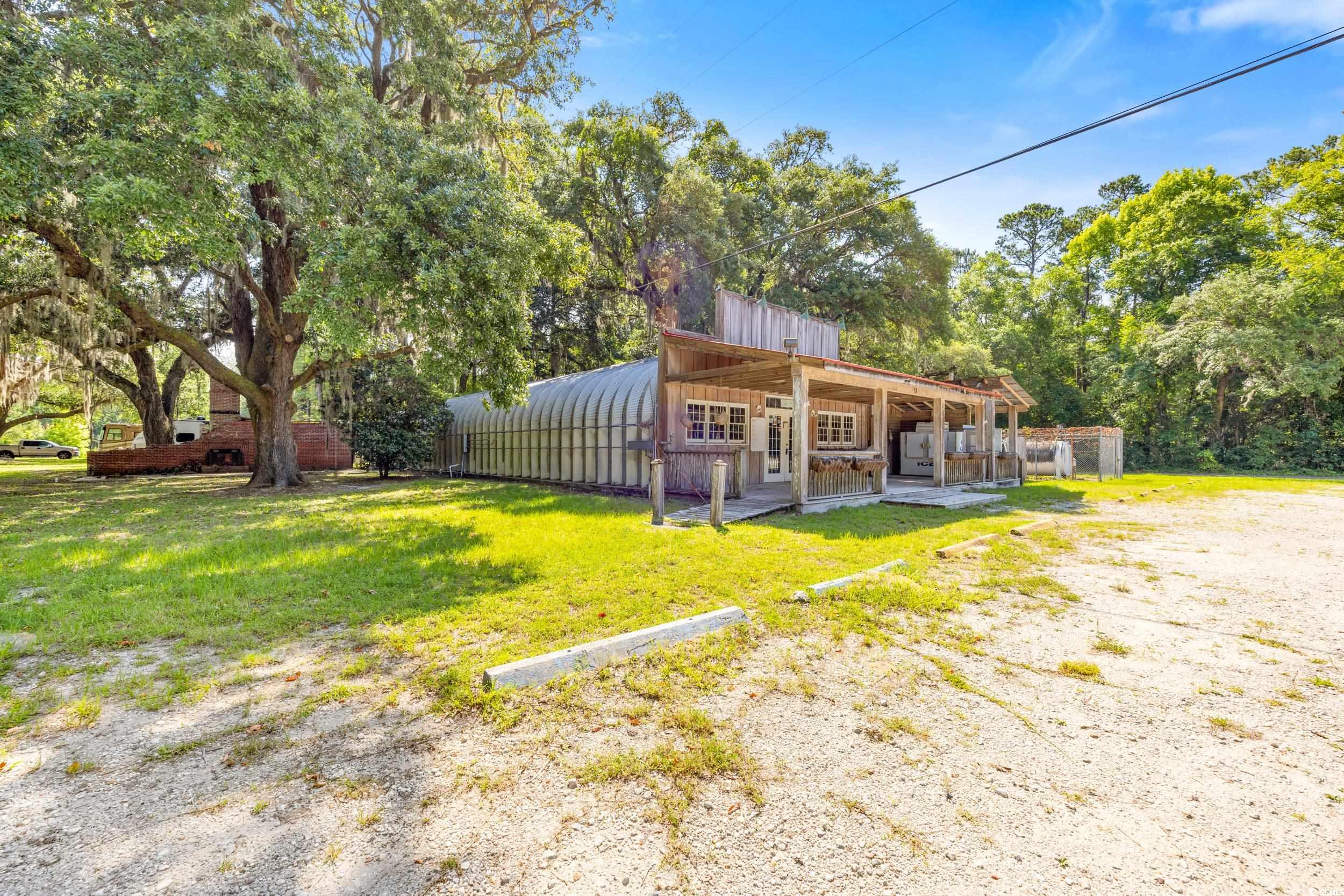 7113 South Island Rd. Property Photo 9