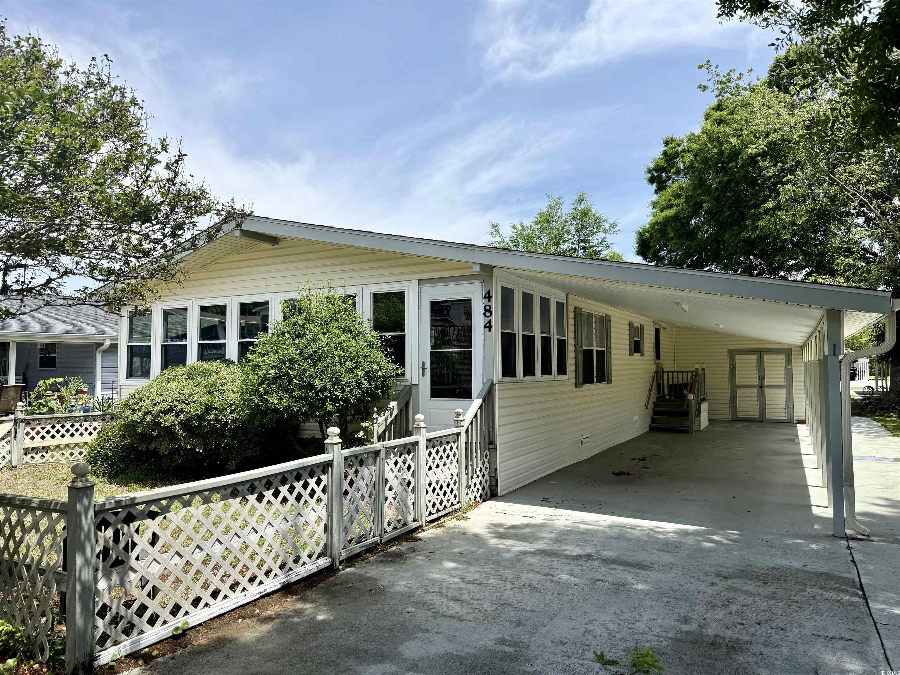 484 Oceanside Dr. Property Photo