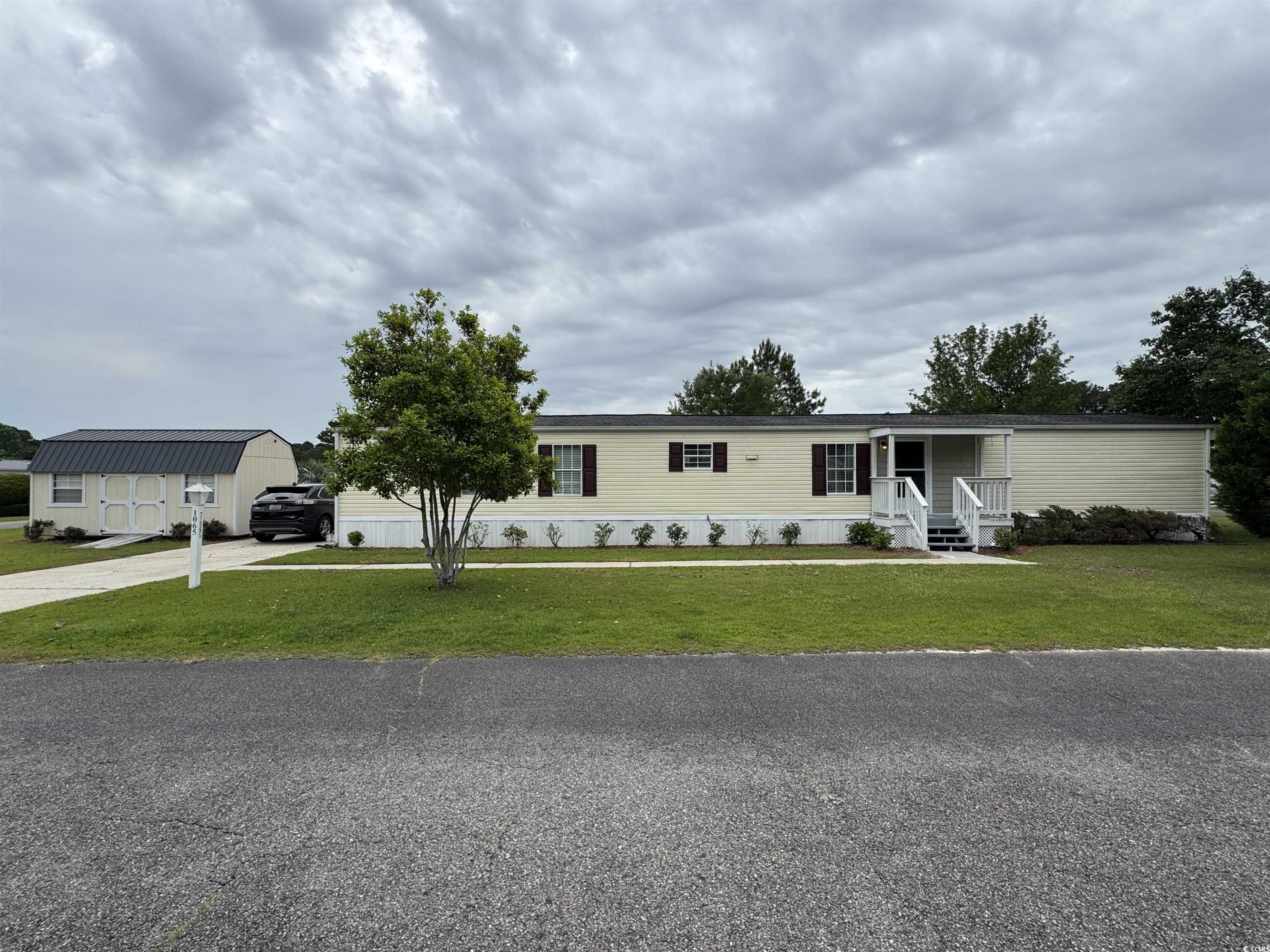 1065 Palm Dr. Property Photo