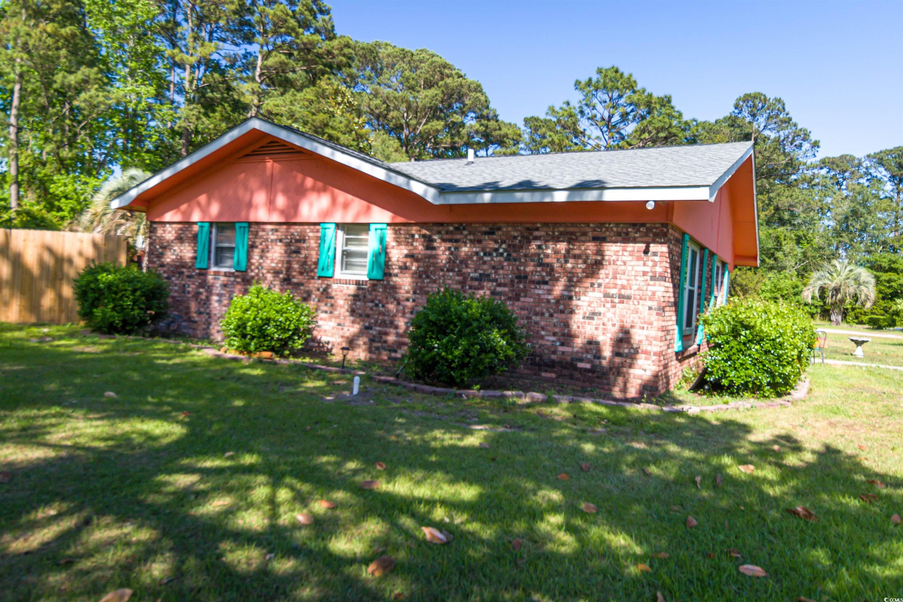 152 Gateway Dr. Property Photo 4
