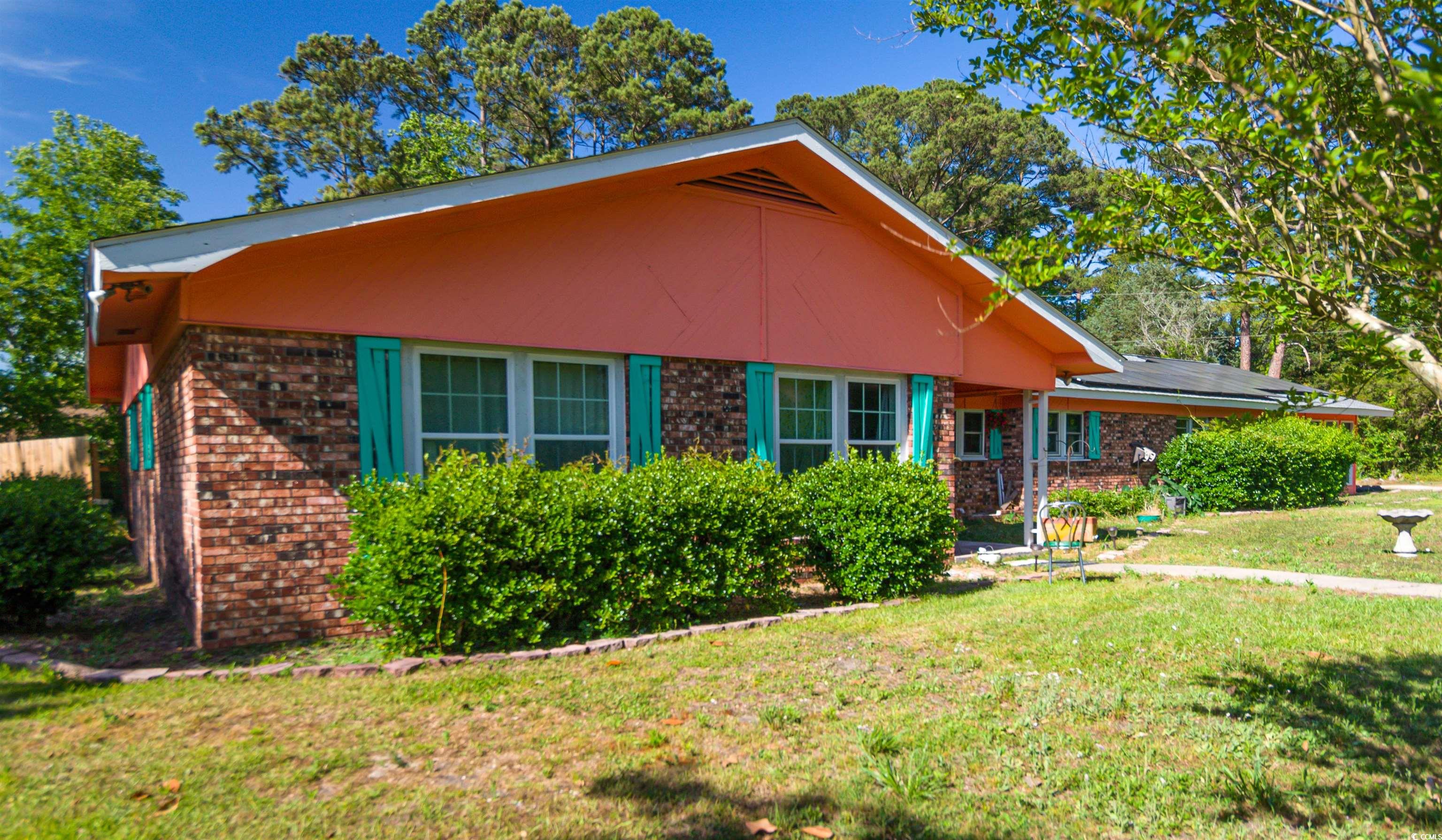 152 Gateway Dr. Property Photo 5