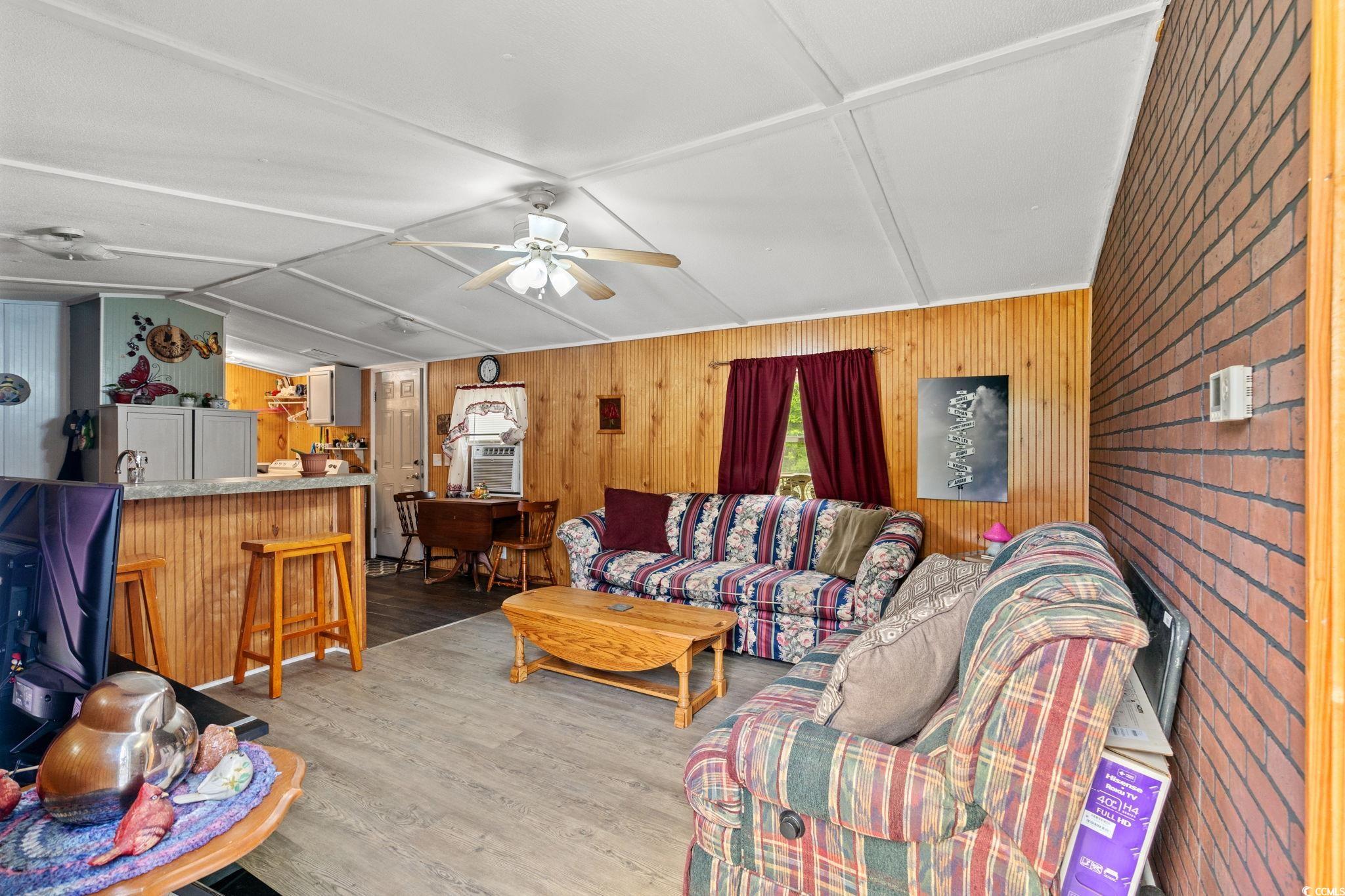 3796 Old Reaves Ferry Rd. Property Photo 5