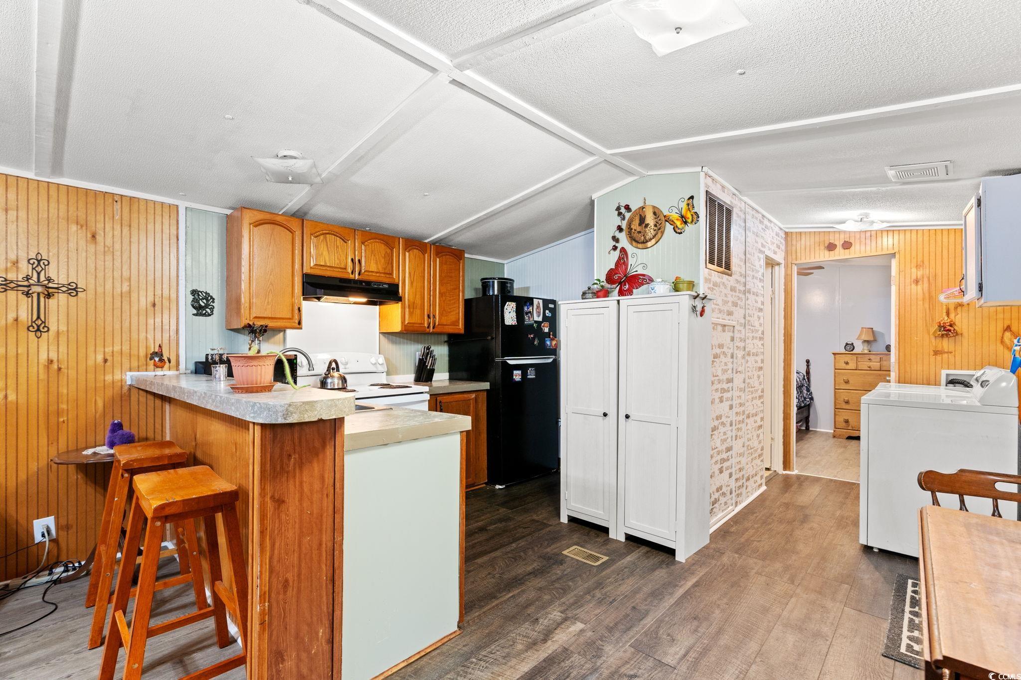 3796 Old Reaves Ferry Rd. Property Photo 9