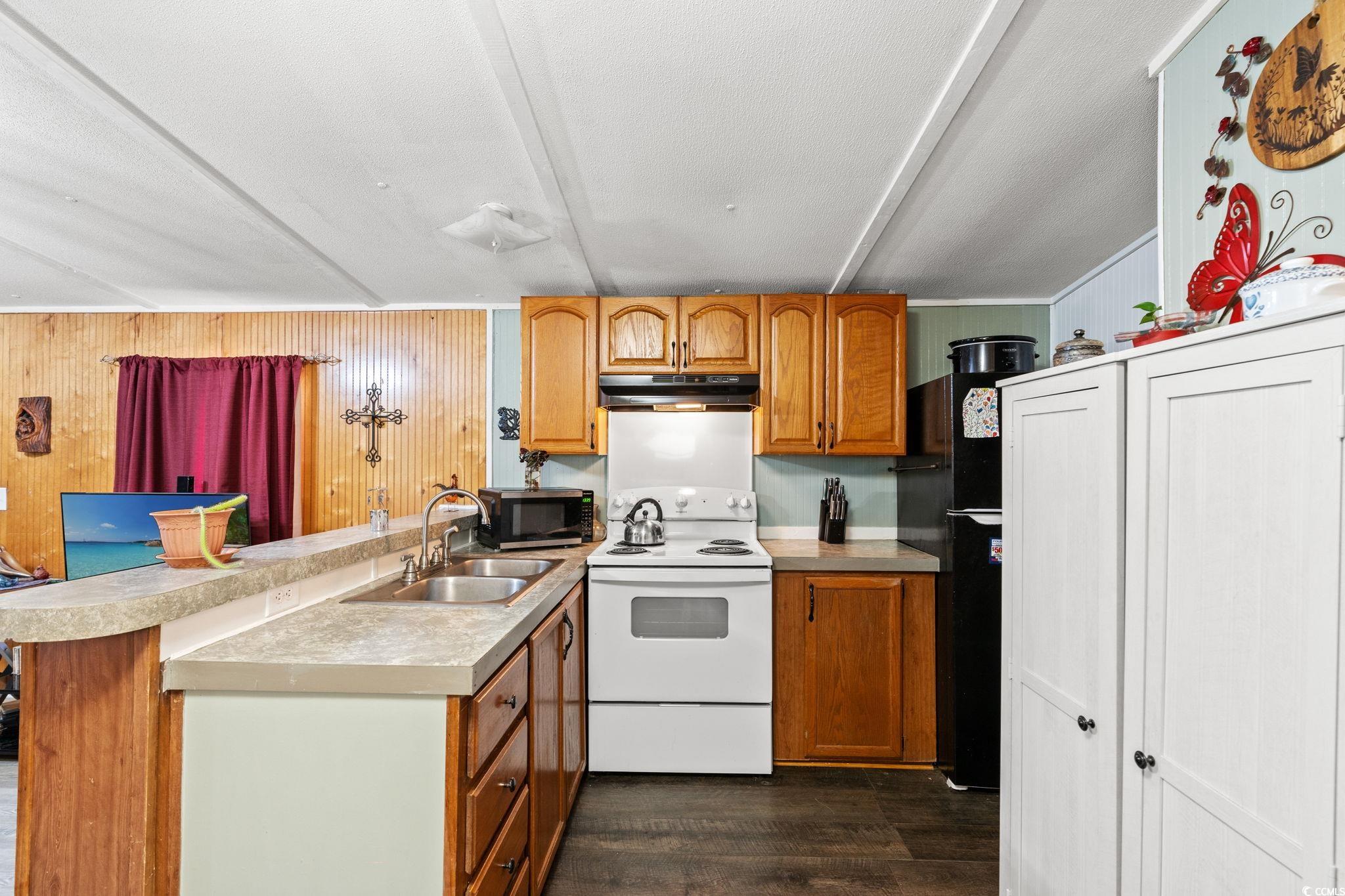 3796 Old Reaves Ferry Rd. Property Photo 11