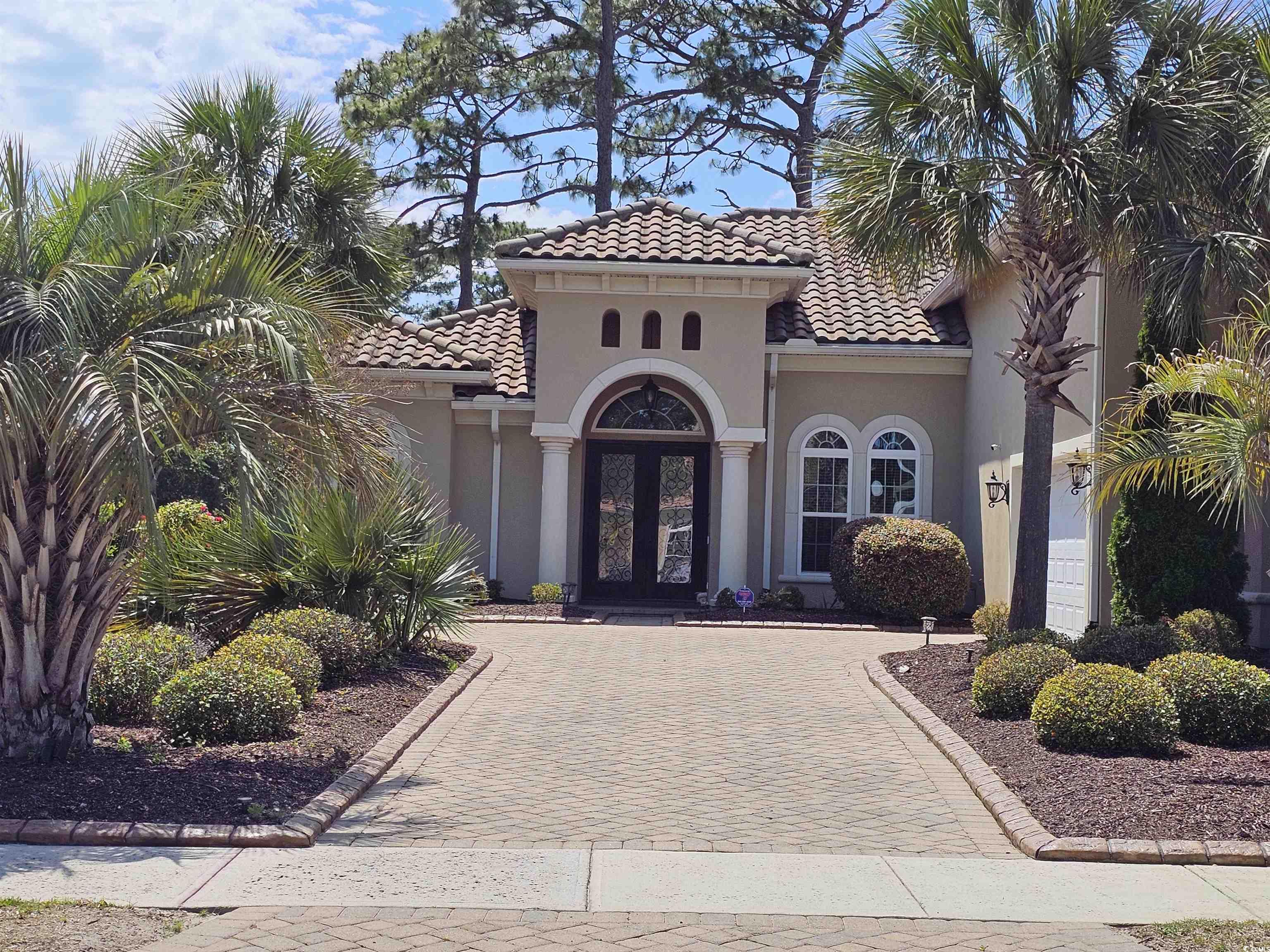 7253 Seville Dr. Property Photo
