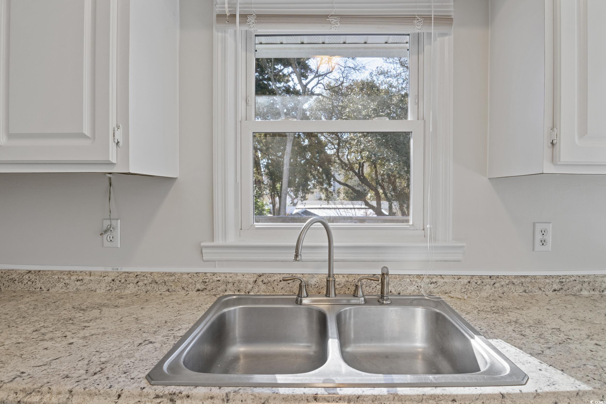 2005 Havens Dr. Property Photo 21