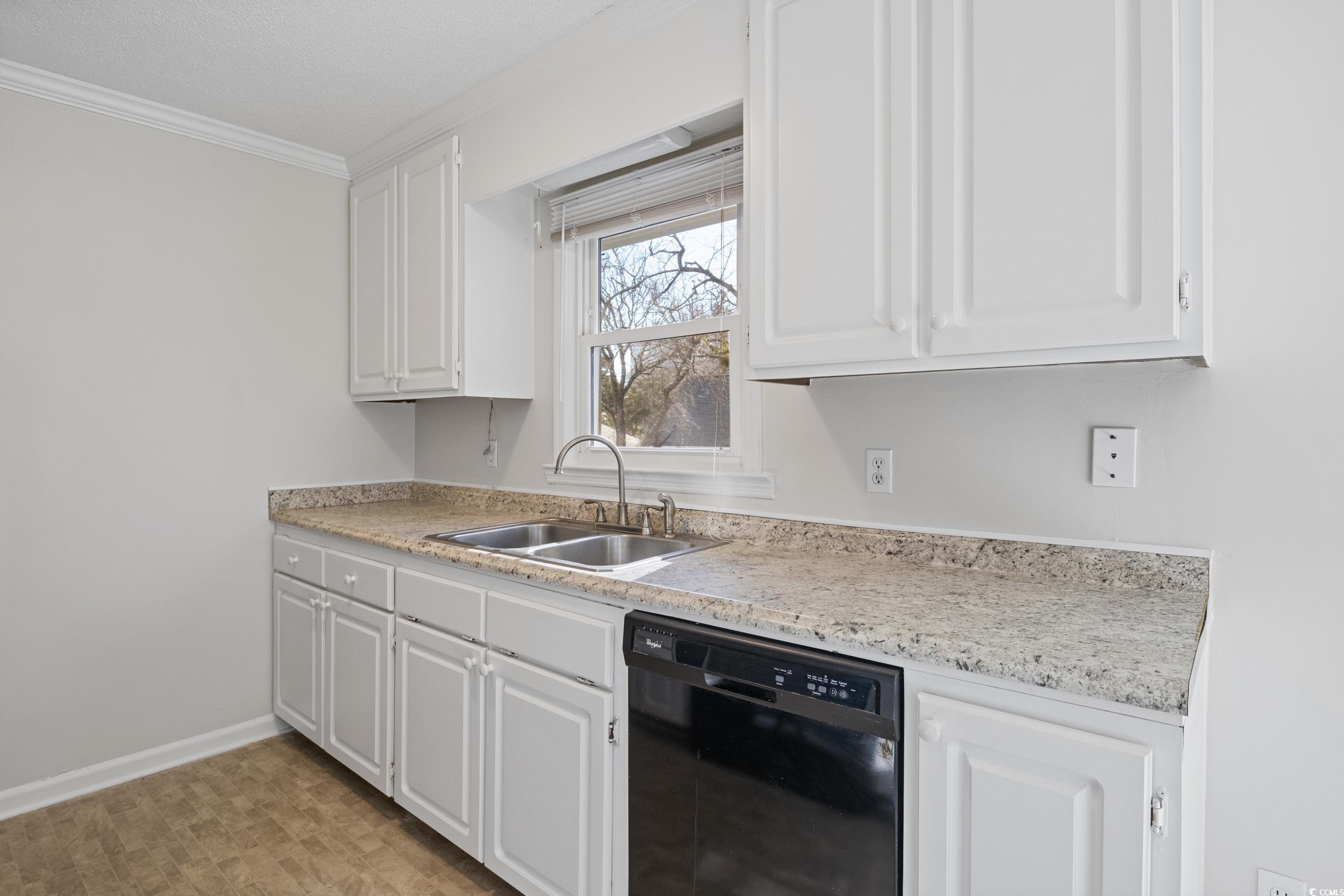 2005 Havens Dr. Property Photo 23