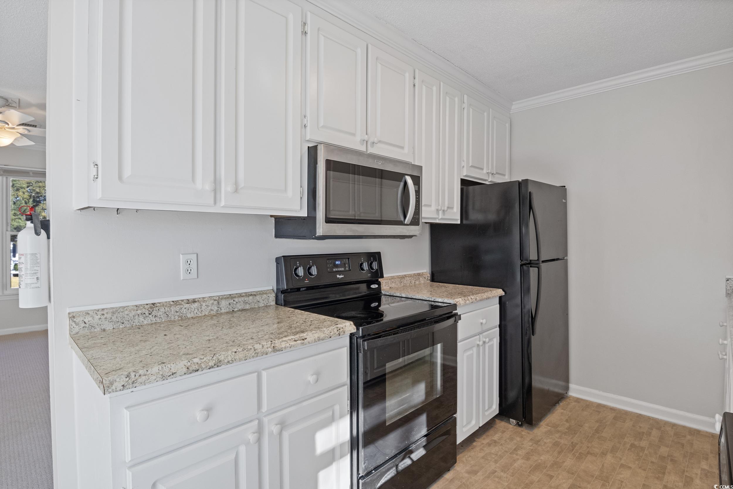 2005 Havens Dr. Property Photo 24