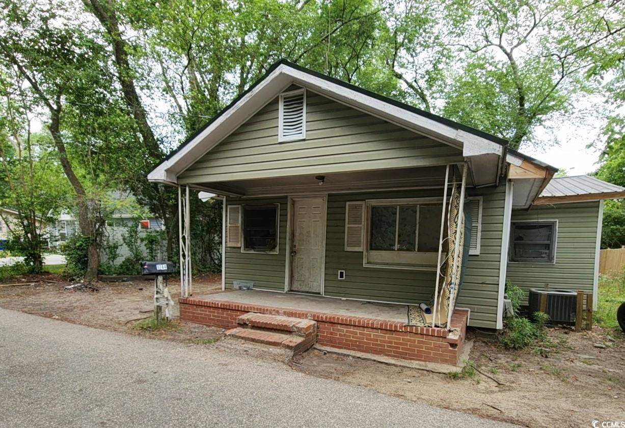 1744 John St. Property Photo