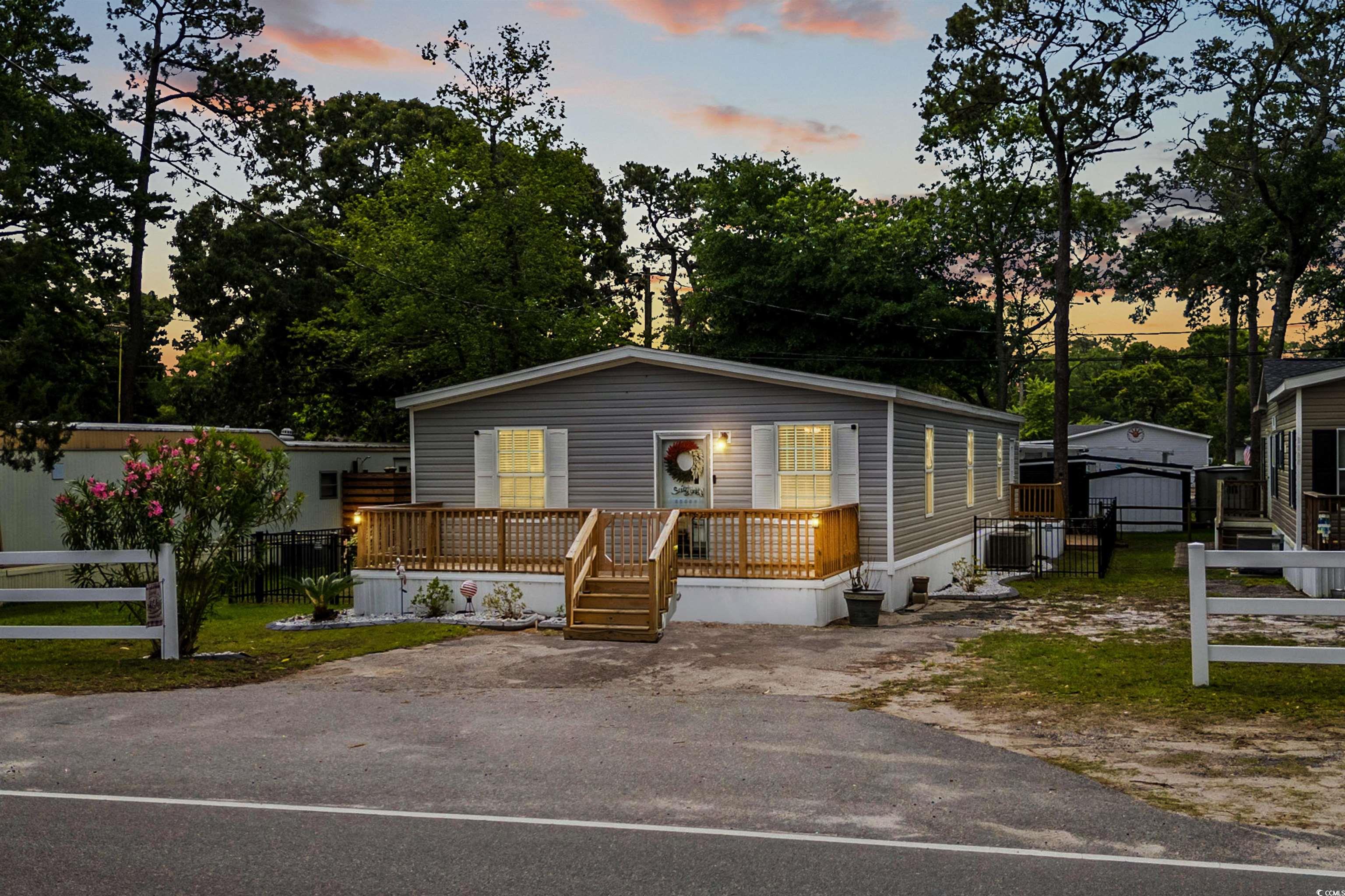 9700 Kings Rd. Property Photo