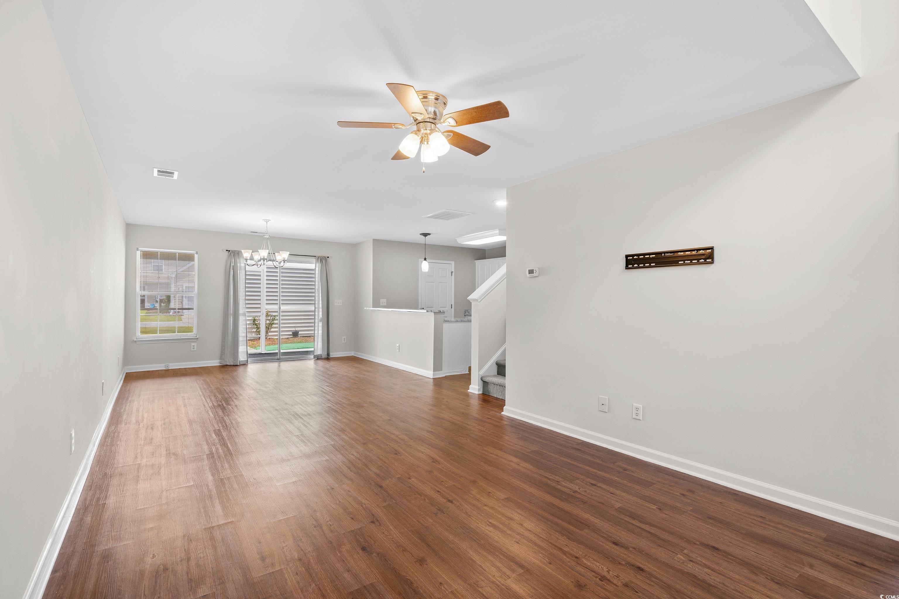 1065 Harvester Circle Property Photo 8