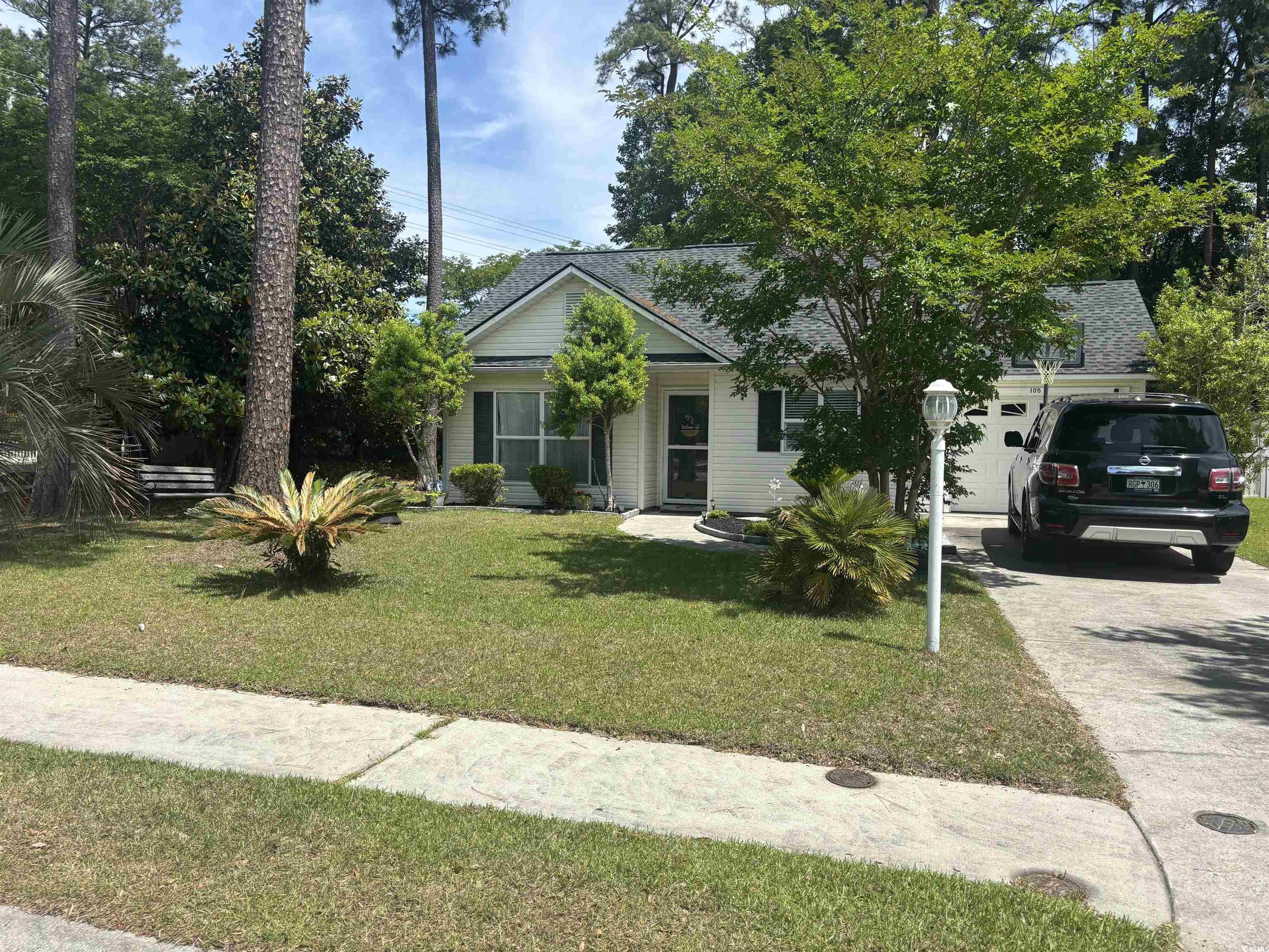 105 E Retreat Pl. Property Photo