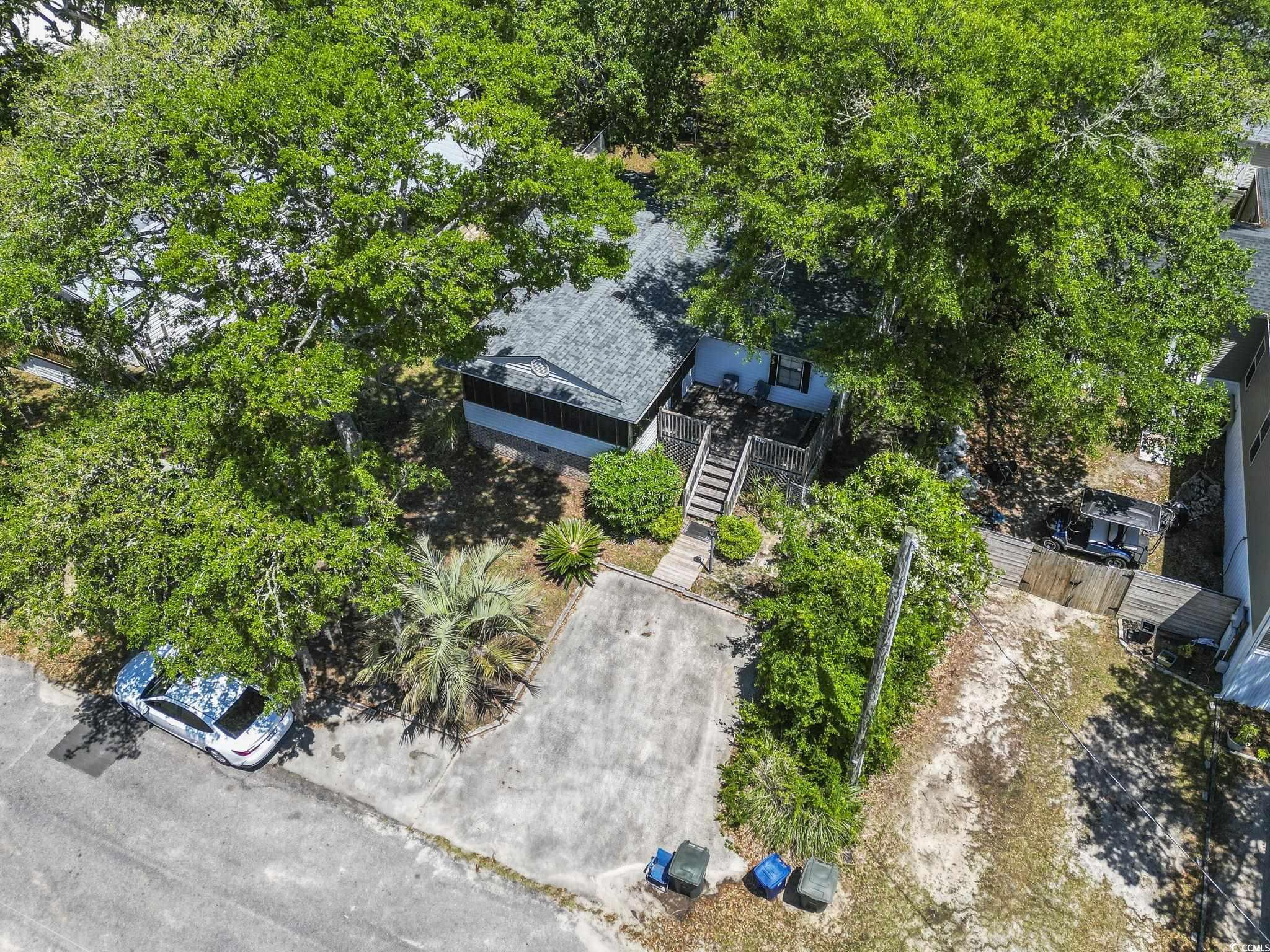 2425 Park St. Property Photo 3