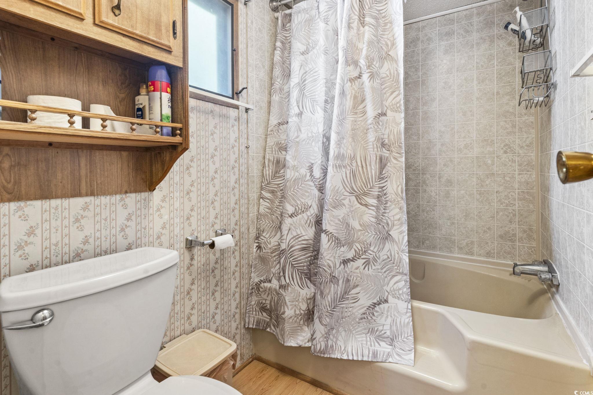 2425 Park St. Property Photo 26