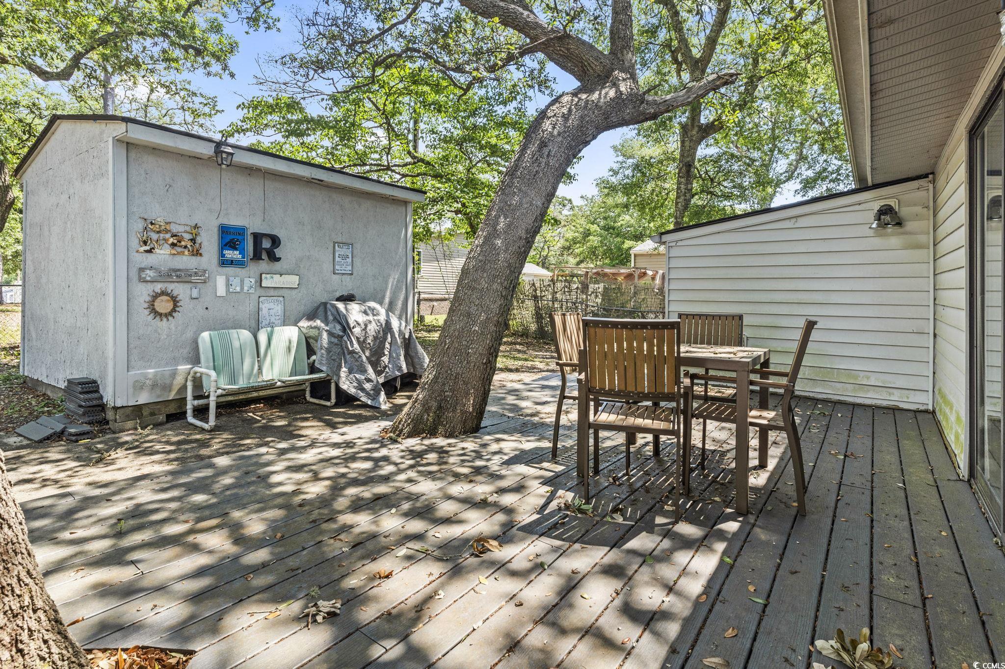 2425 Park St. Property Photo 33