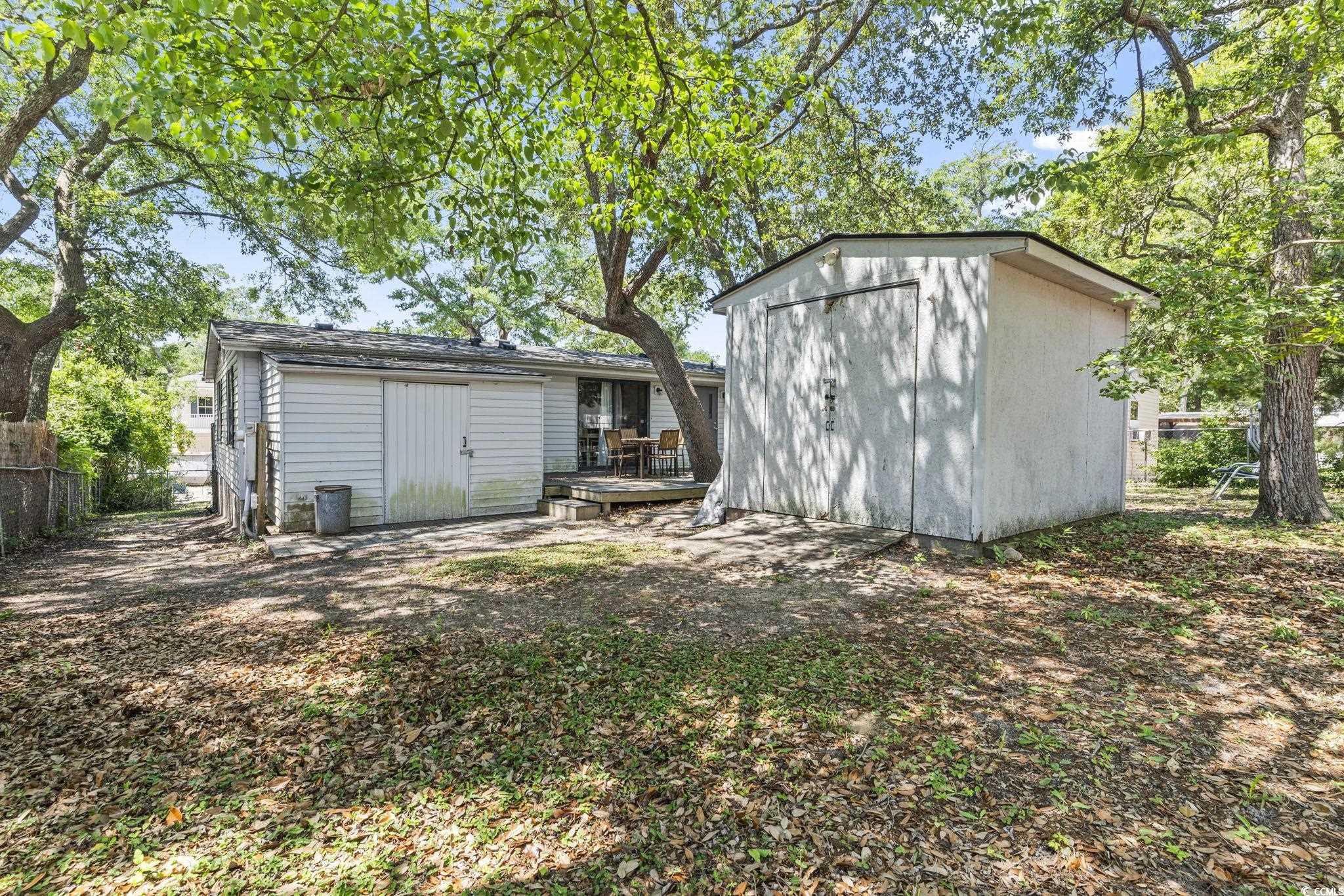 2425 Park St. Property Photo 37