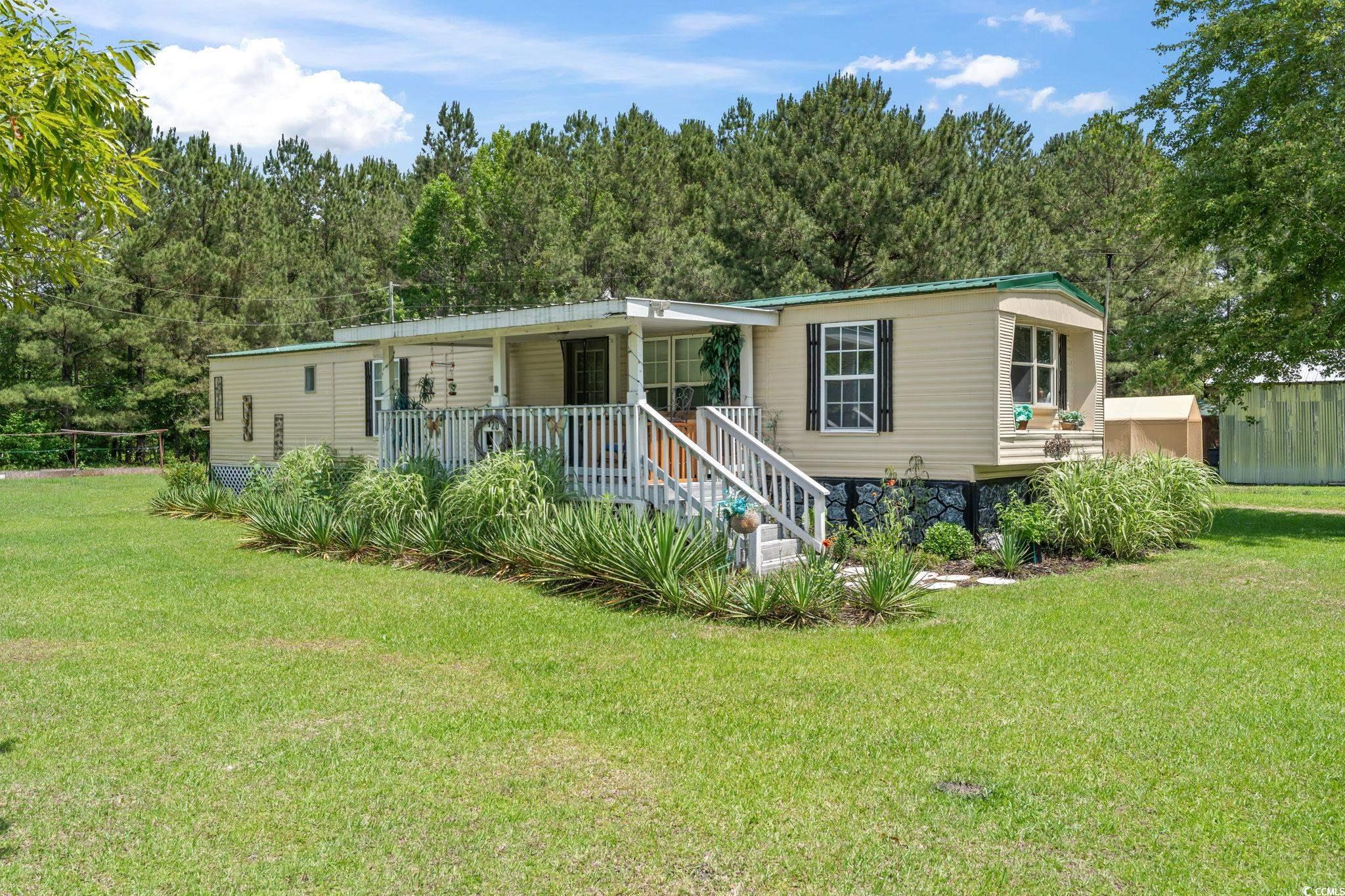 120 E V Rd. Property Photo
