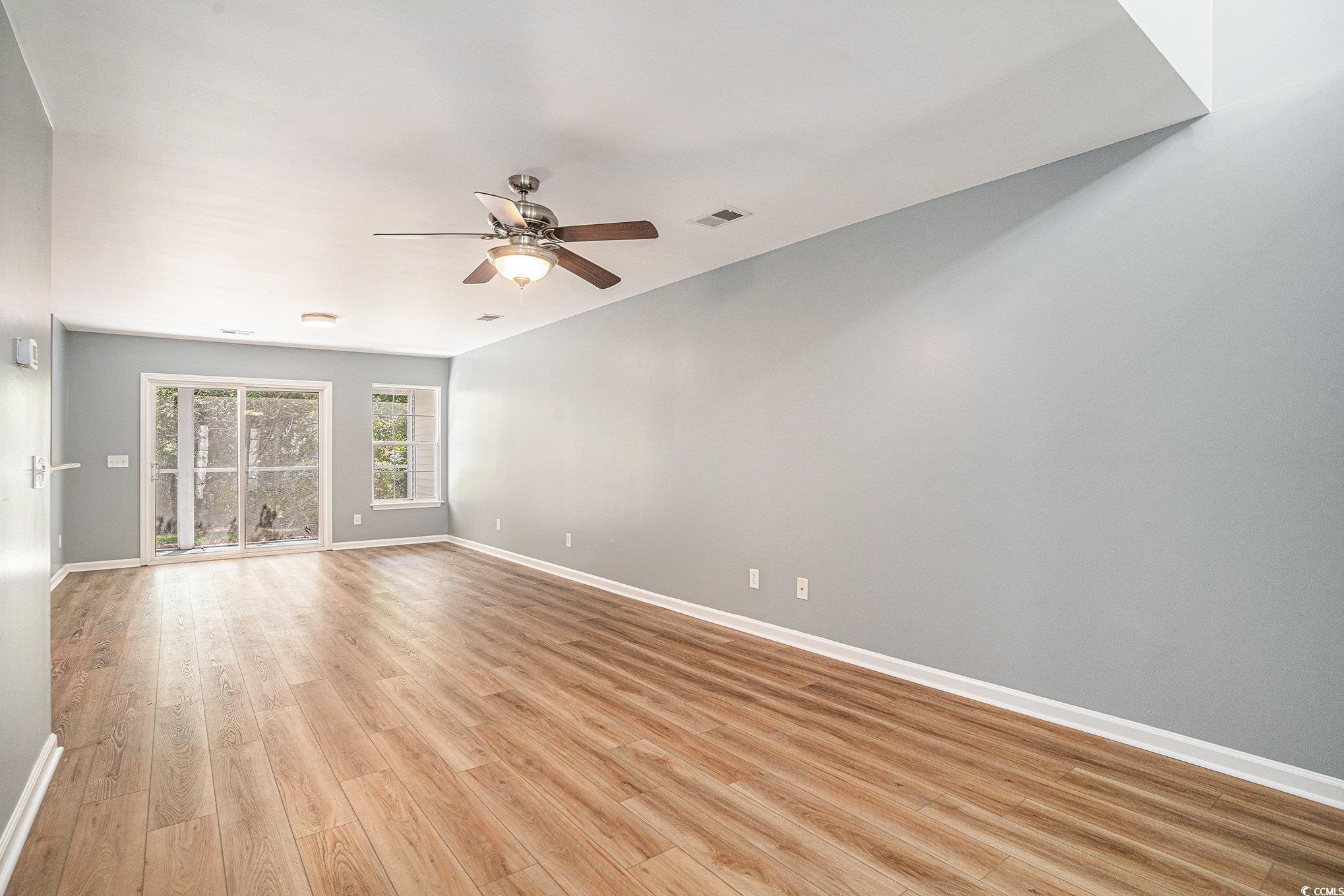 1196 Harvester Circle Property Photo 4