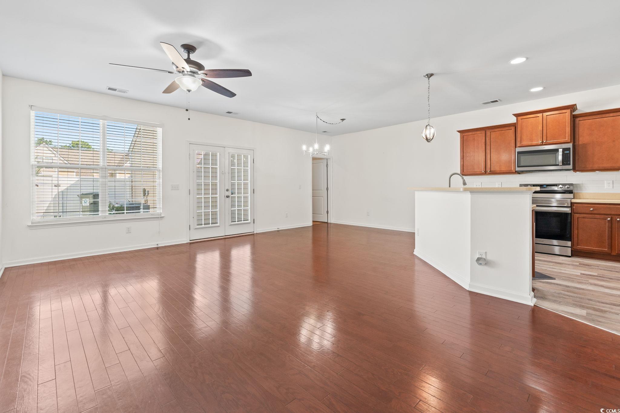 636 Pistoia Ln. Property Photo 8