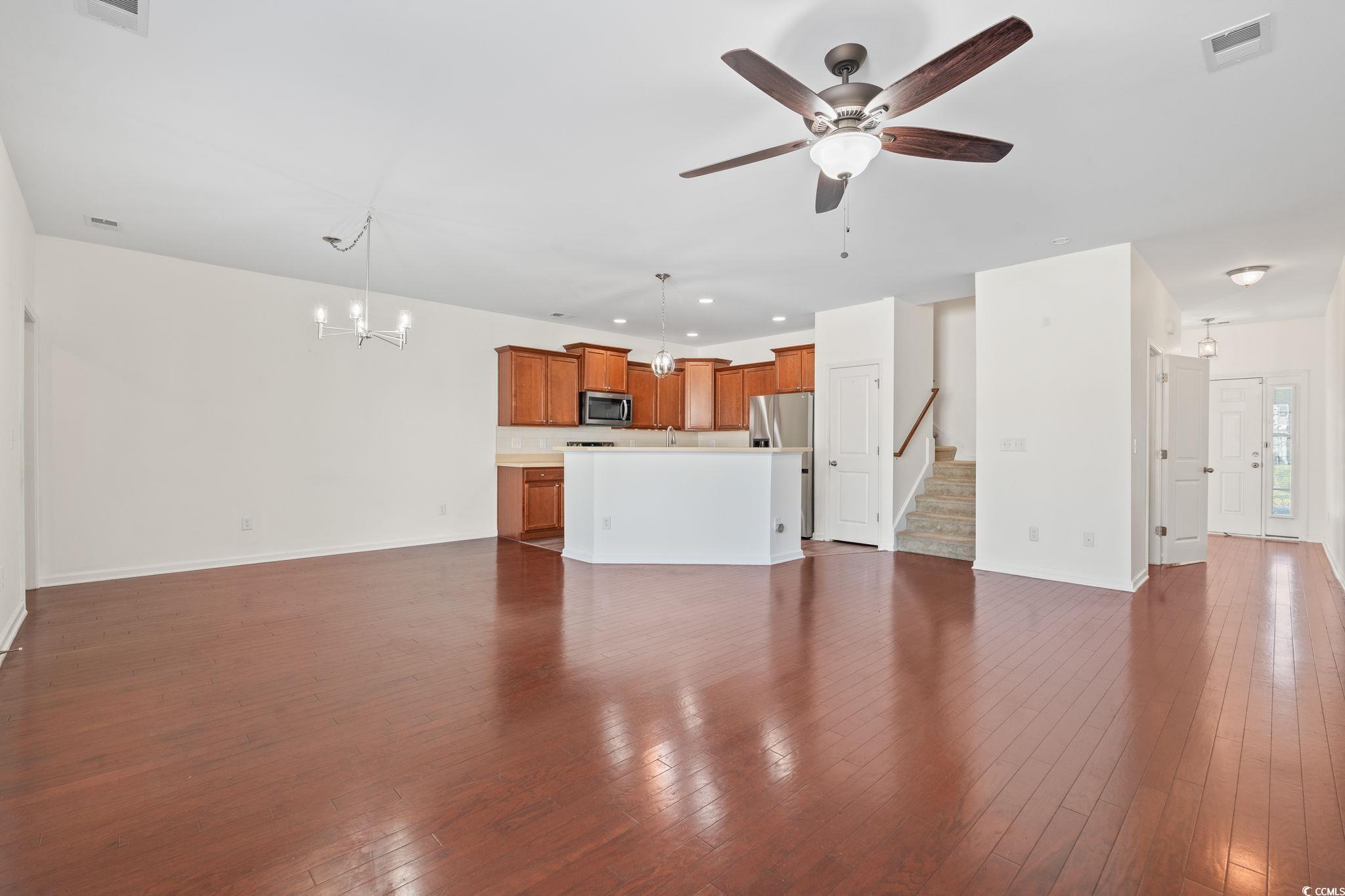 636 Pistoia Ln. Property Photo 9