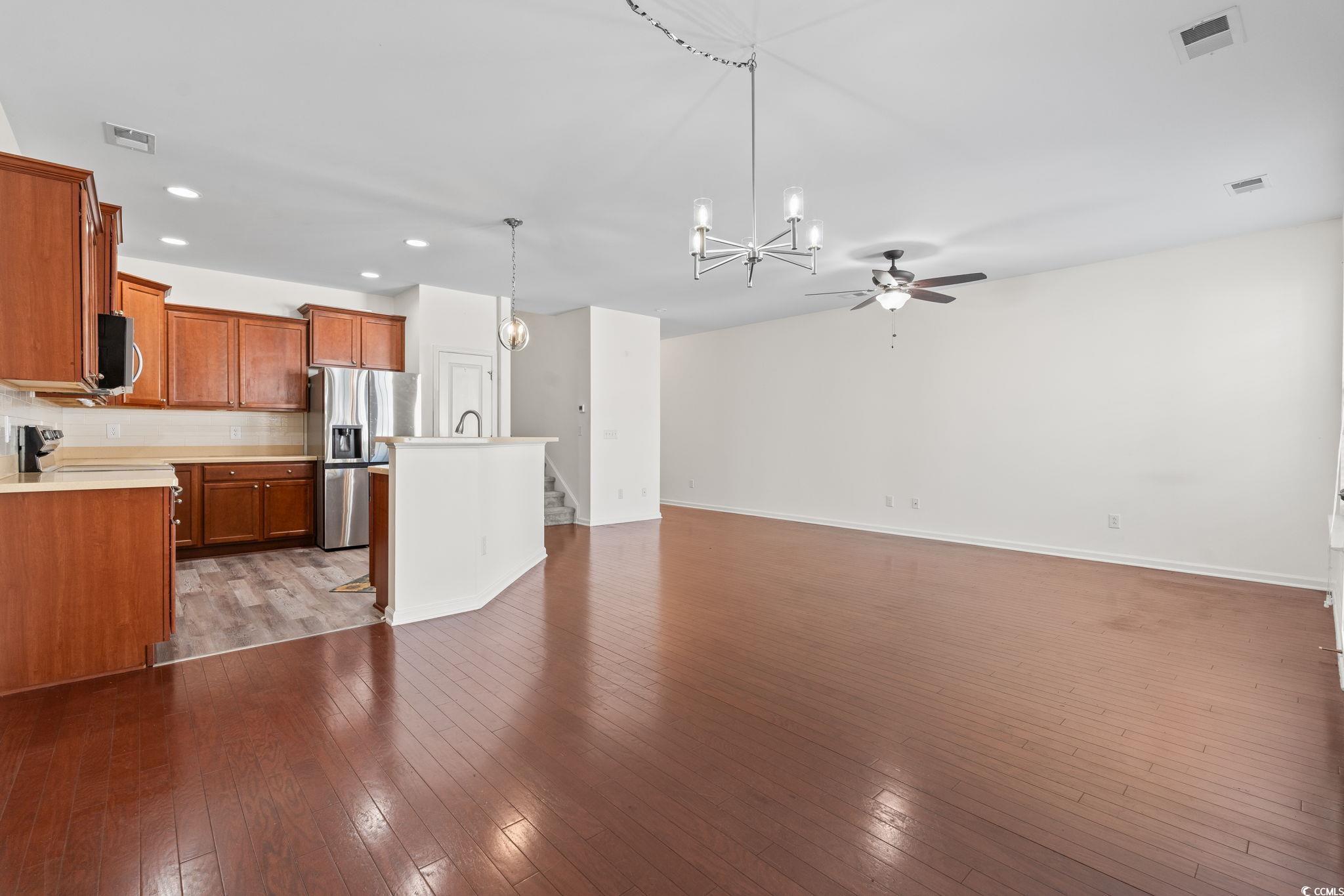 636 Pistoia Ln. Property Photo 10
