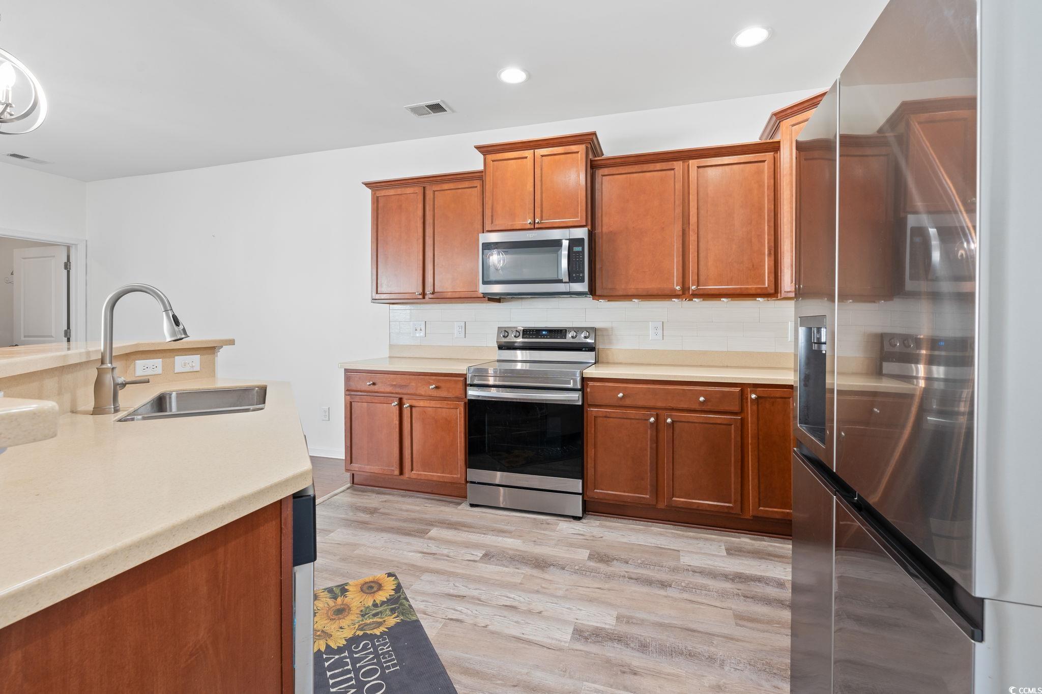 636 Pistoia Ln. Property Photo 14