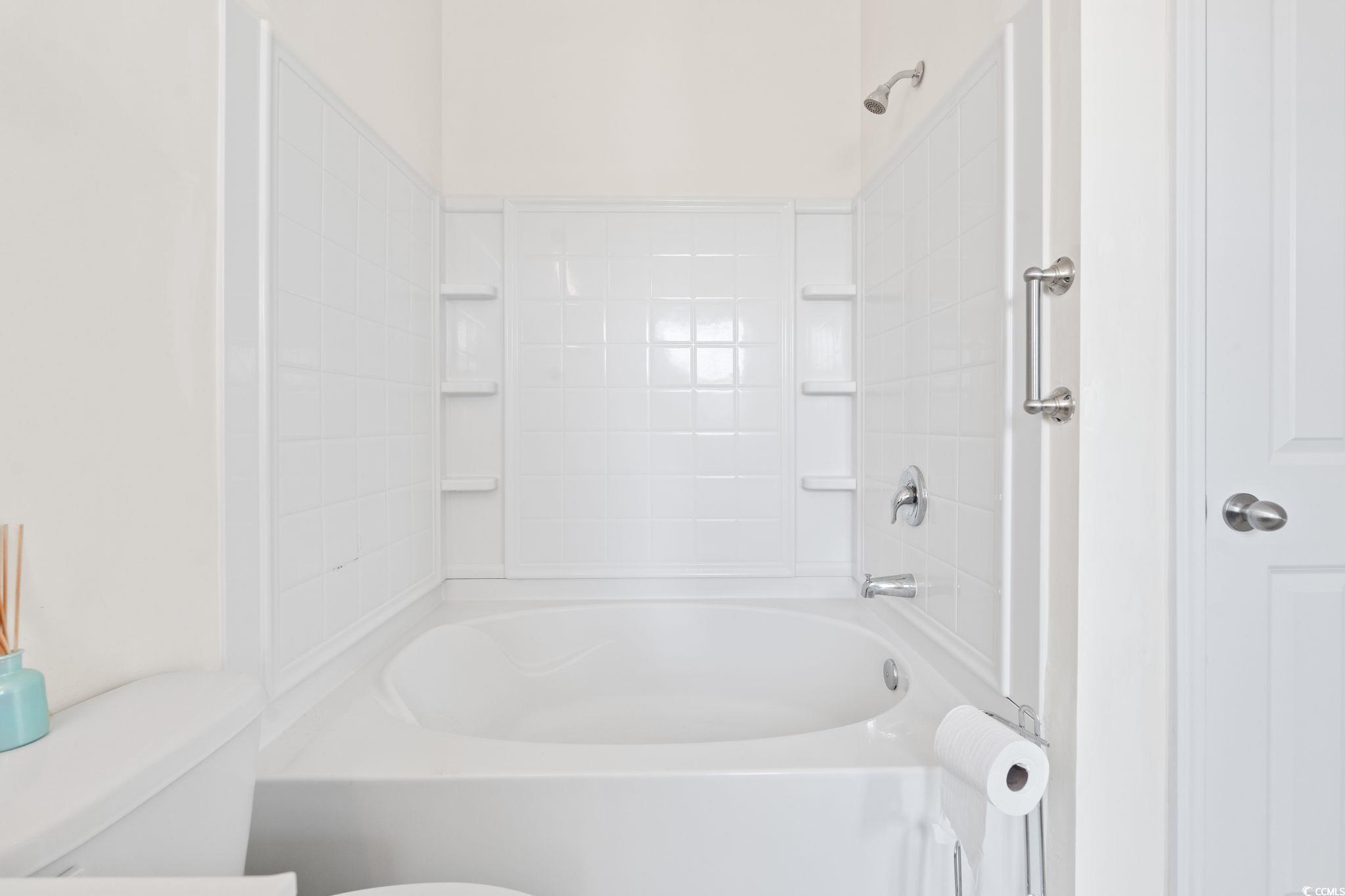 636 Pistoia Ln. Property Photo 18