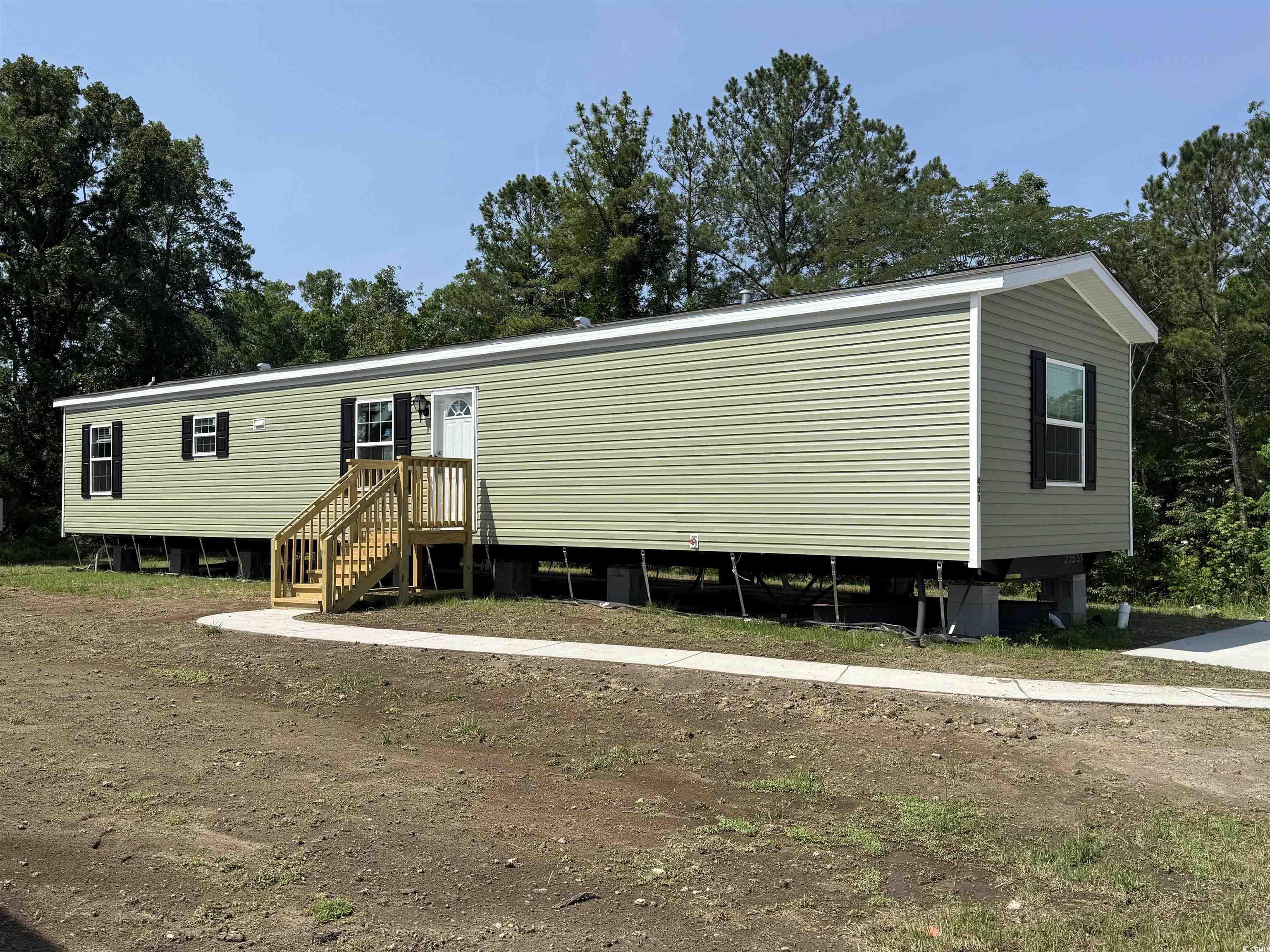 400 Cessna St Property Photo
