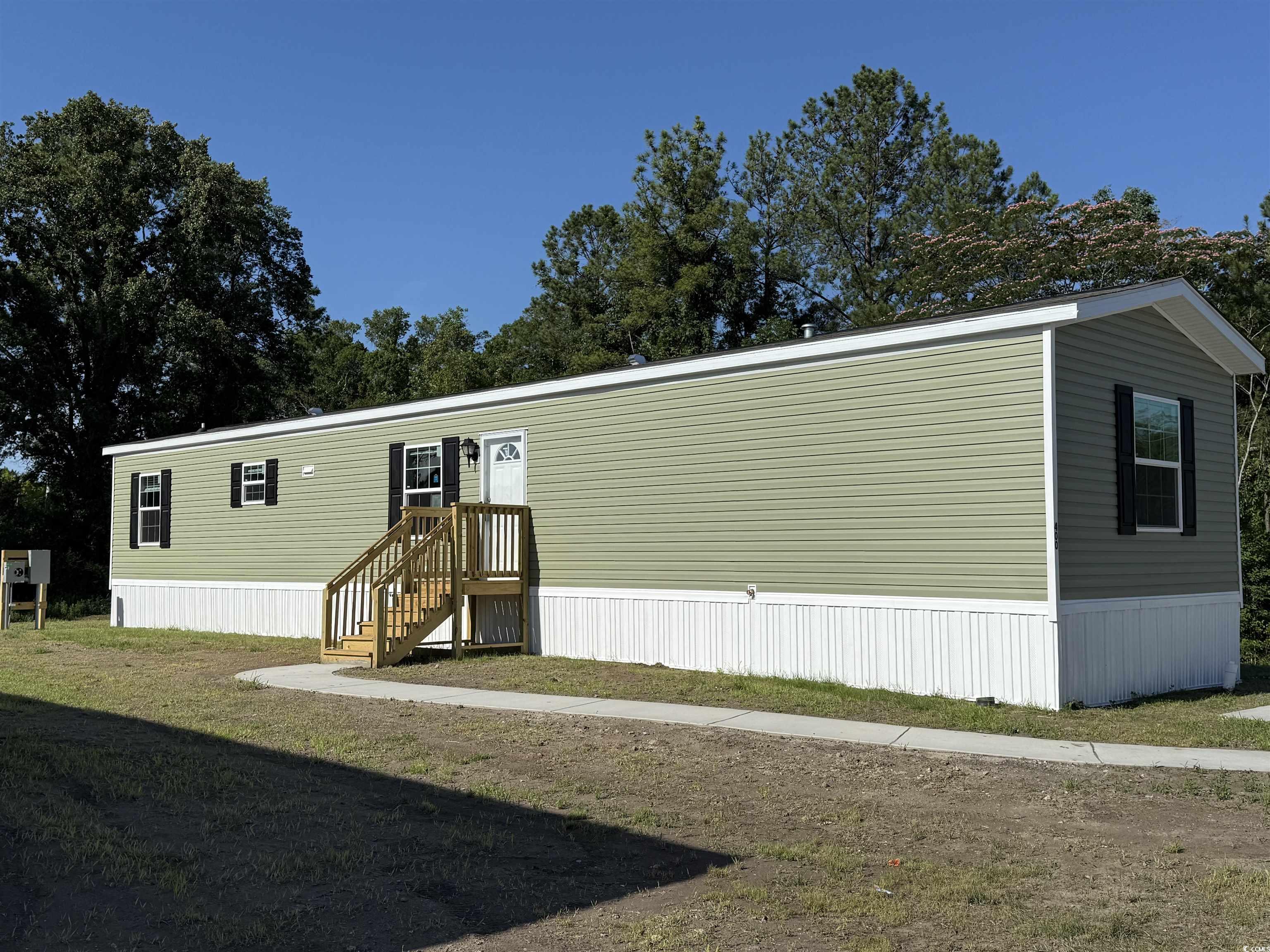 400 Cessna St Property Photo 1