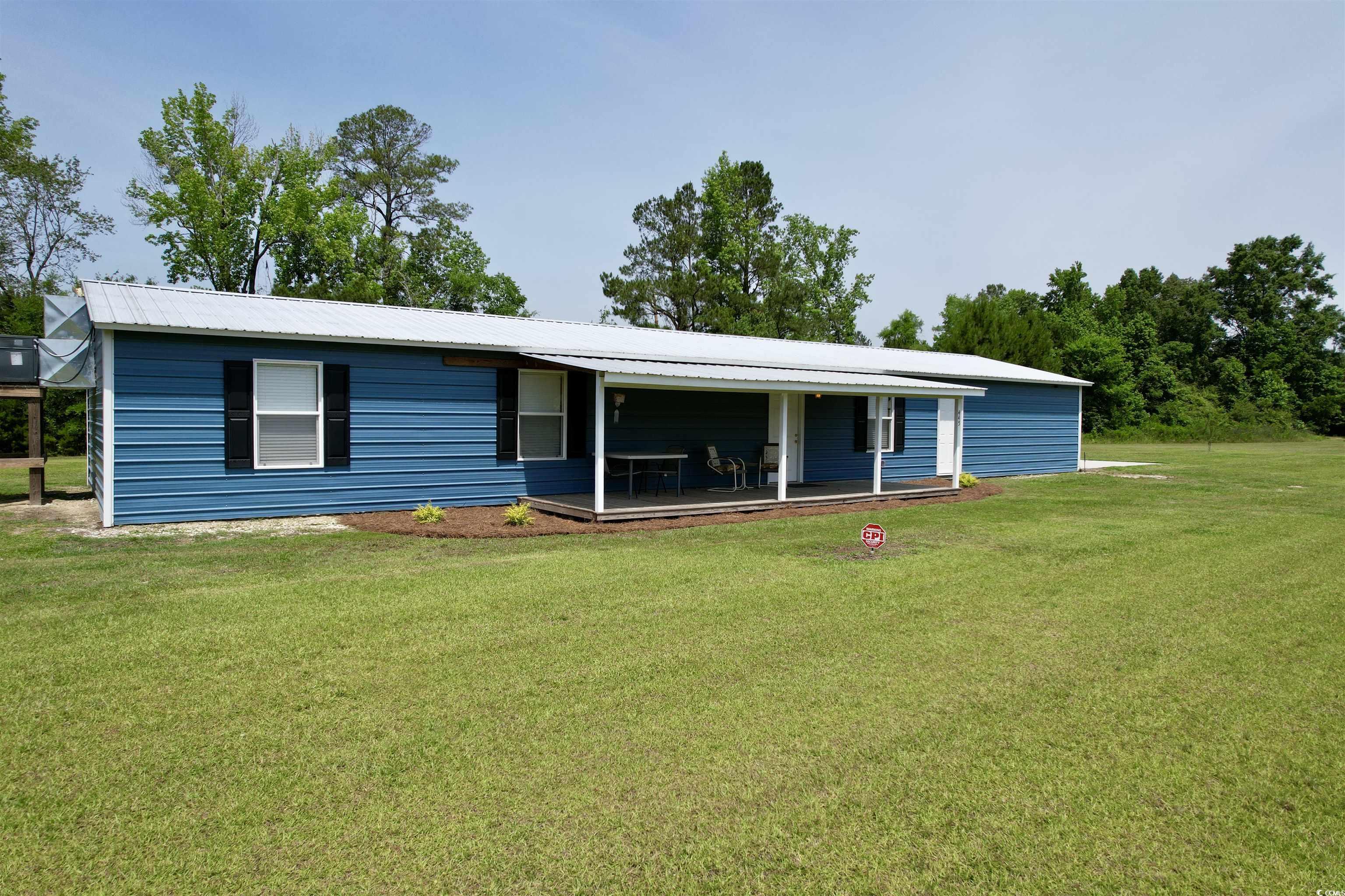 445 W Willow Pond Rd. Property Photo 1